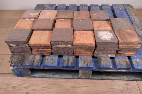 80 - 6.25"x6.25" Mixed Blue & Red Victorian Quarry Tiles - WM12230 - Image 4