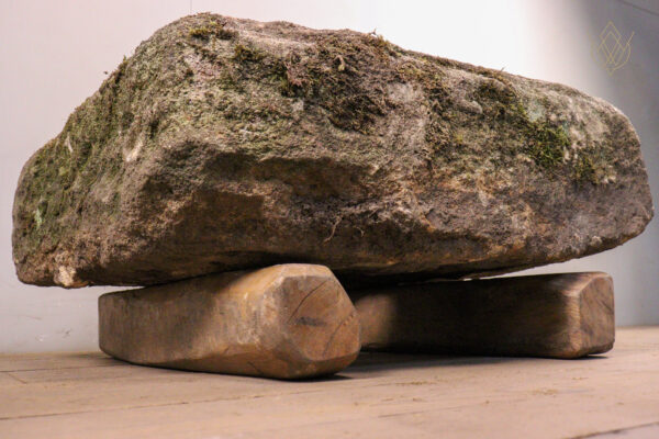 Large 19th Century Gritstone Gully Top Stone Cover - WM12235 - Image 2