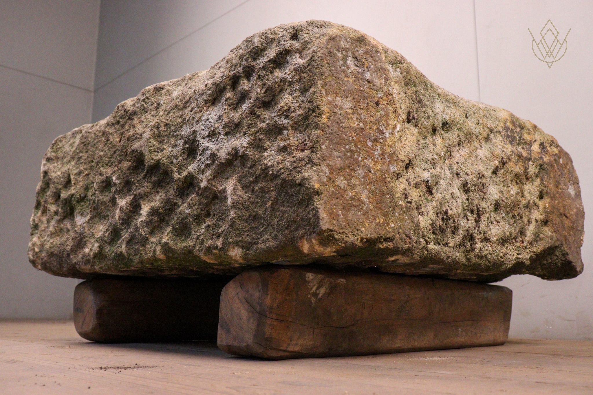 Large 19th Century Gritstone Gully Top Stone Cover - WM12236 - Image 8