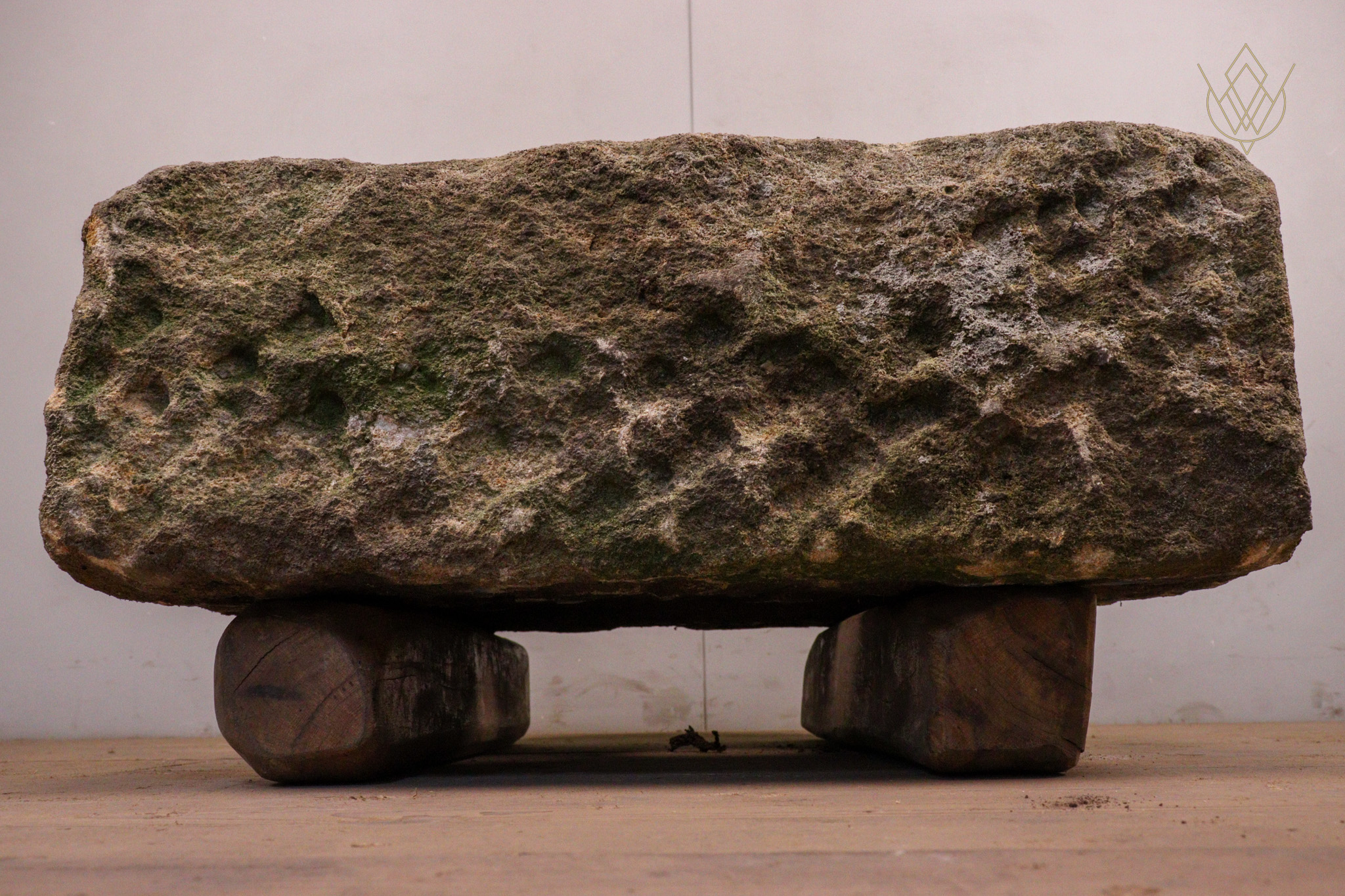 Large 19th Century Gritstone Gully Top Stone Cover - WM12236 - Image 7