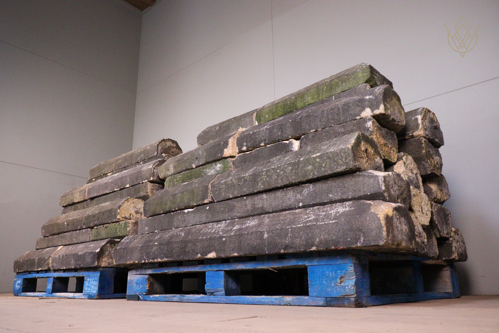 Reclaimed 9" x 6" 5 Sided Coping Stones - WM12245 - Image 4