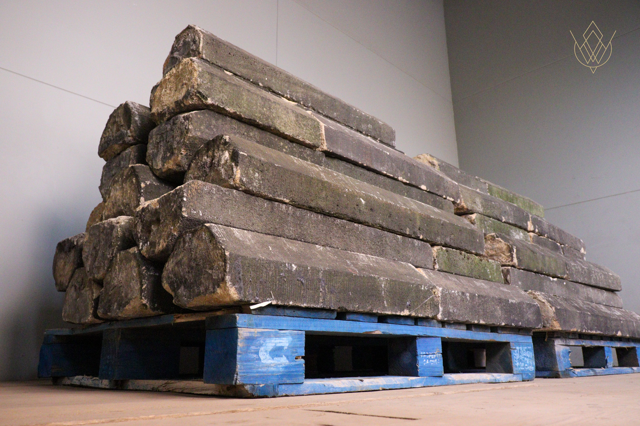 Reclaimed 9" x 6" 5 Sided Coping Stones - WM12245 - Image 3