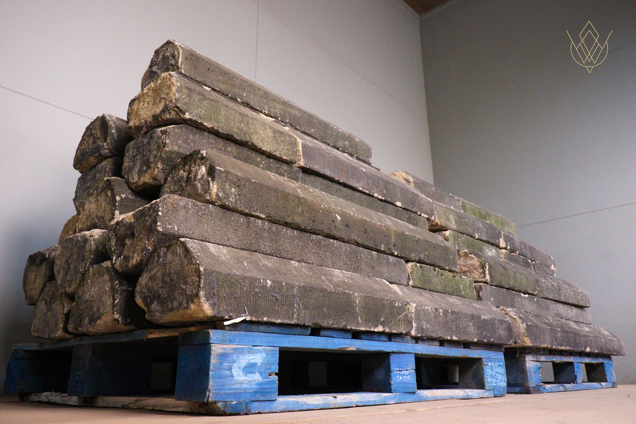 Reclaimed 9" x 6" 5 Sided Coping Stones - WM12245 - Image 2