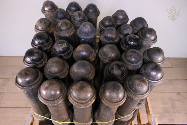 Reclaimed Cast Iron Street Bollards - WM12247 - Image 4