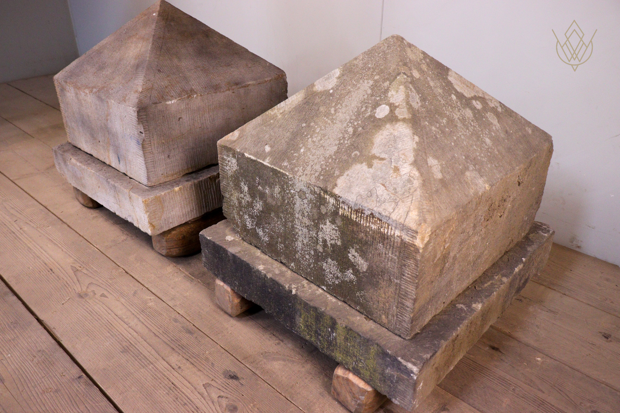 Large Victorian Sandstone Pier Caps on Stone Bases - WM12254 - Image 9