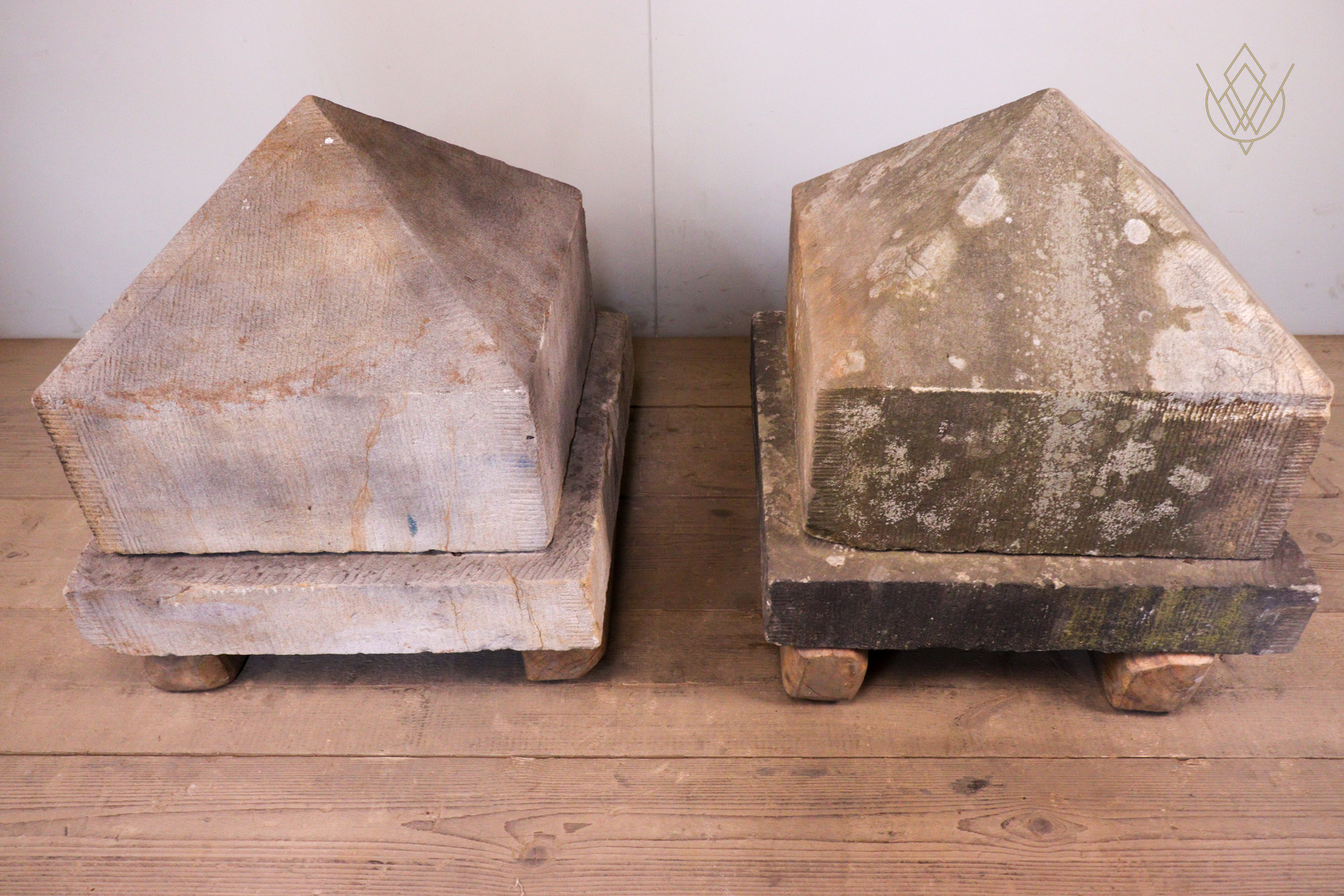 Large Victorian Sandstone Pier Caps on Stone Bases - WM12254 - Image 8