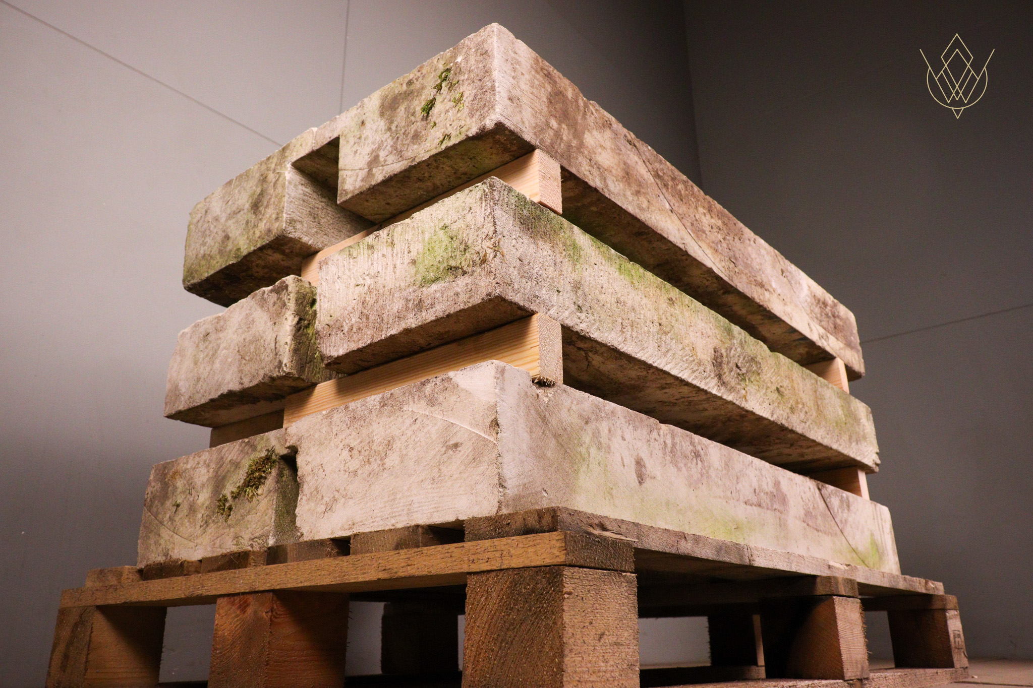 6x 1150mm Wide Reclaimed Limestone Steps - WM12262 - Image 3