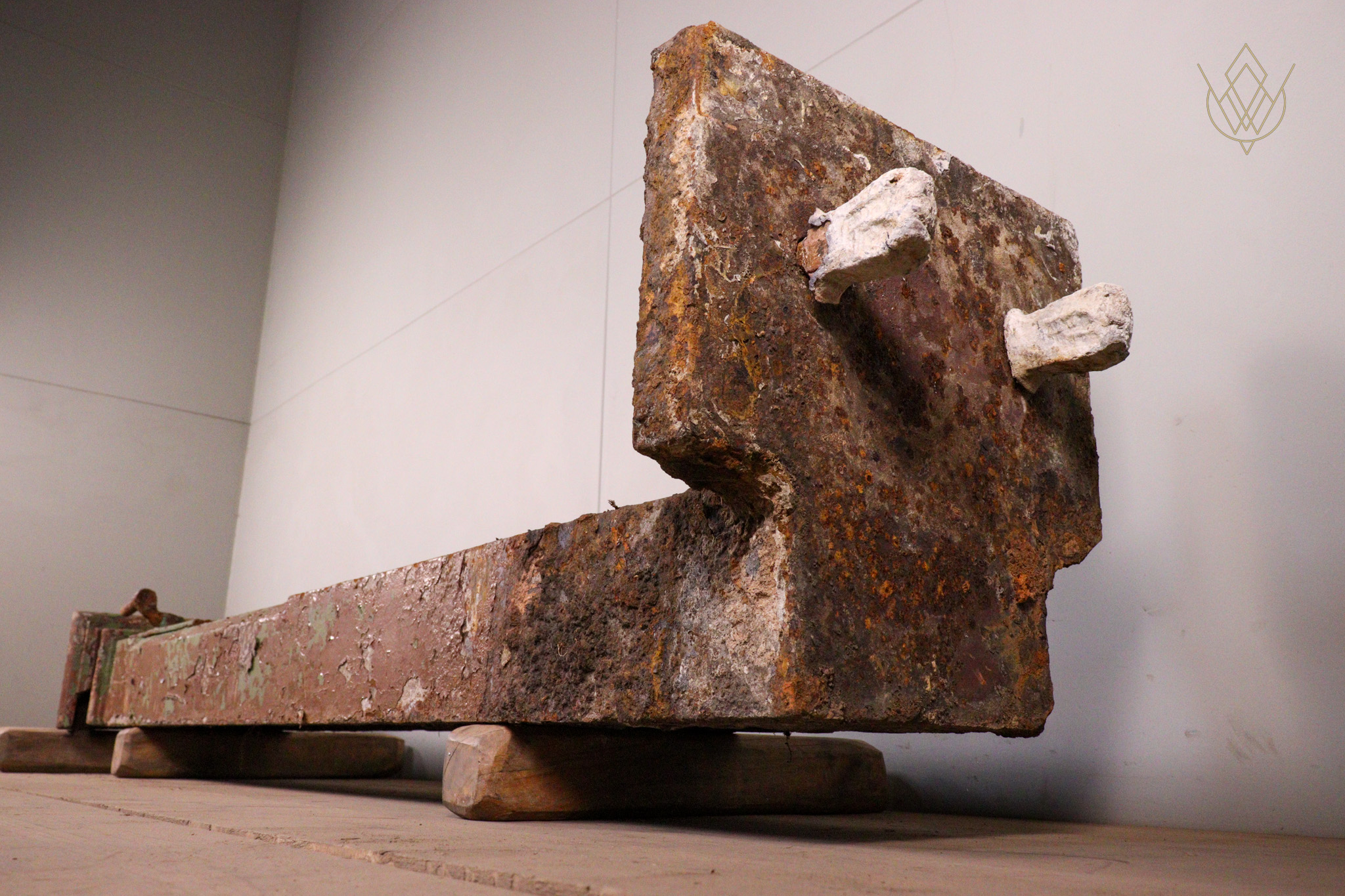 Large Wall End Victorian Cast Iron Gatepost & Pier Cap - WM12280 - Image 8