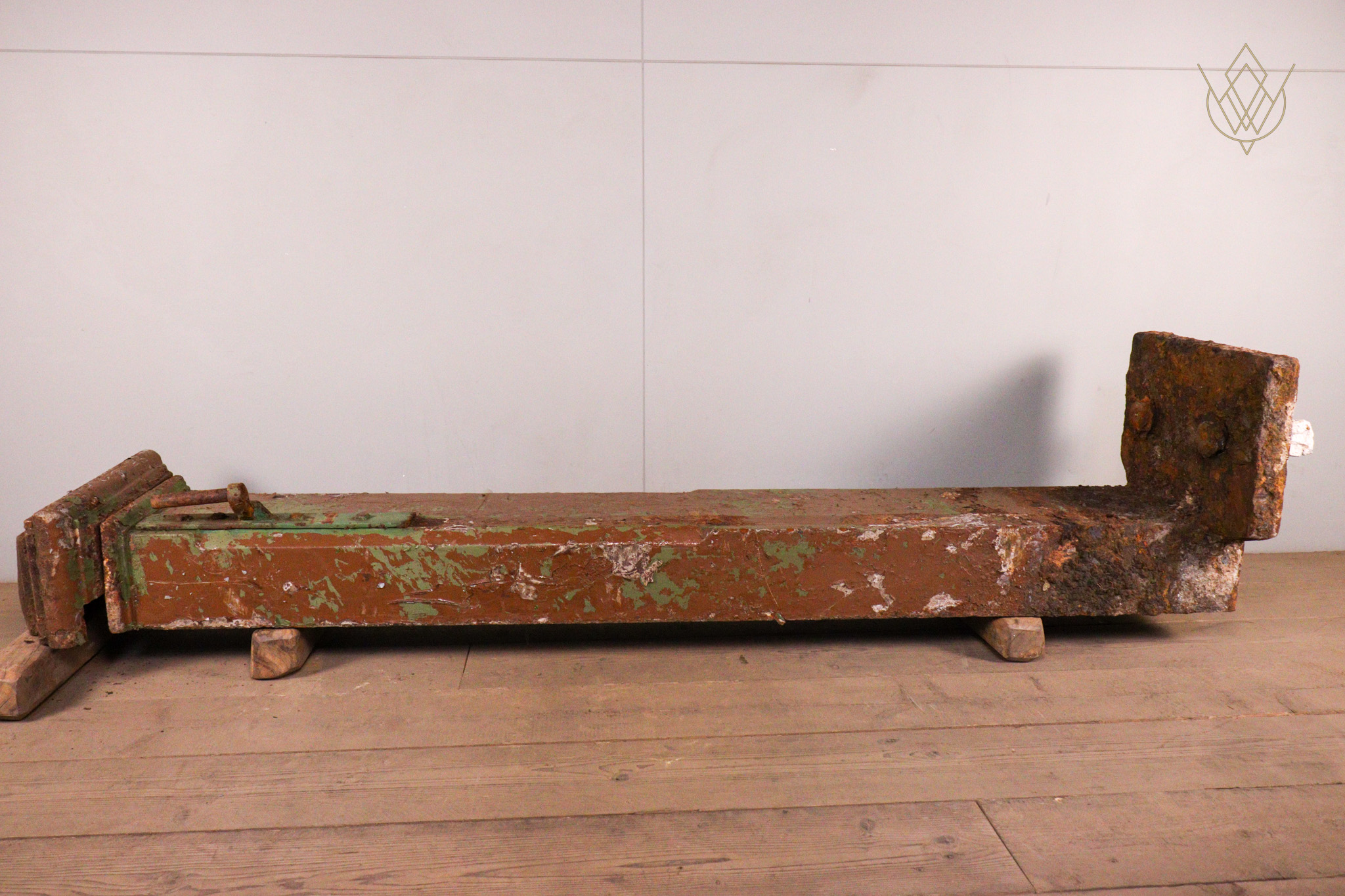 Large Wall End Victorian Cast Iron Gatepost & Pier Cap - WM12280 - Image 6