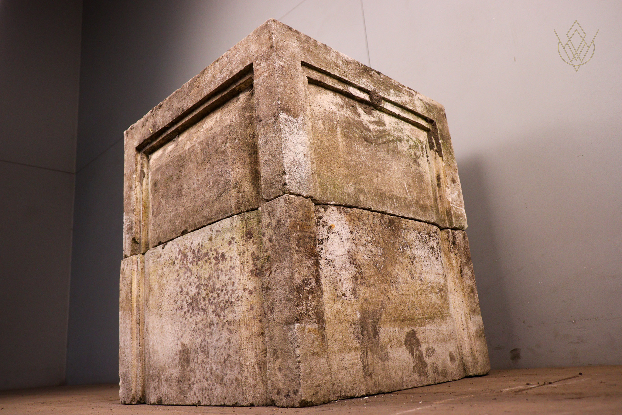 Reclaimed 2 Piece Limestone Plinth/Pedestal - WM12283 - Image 3