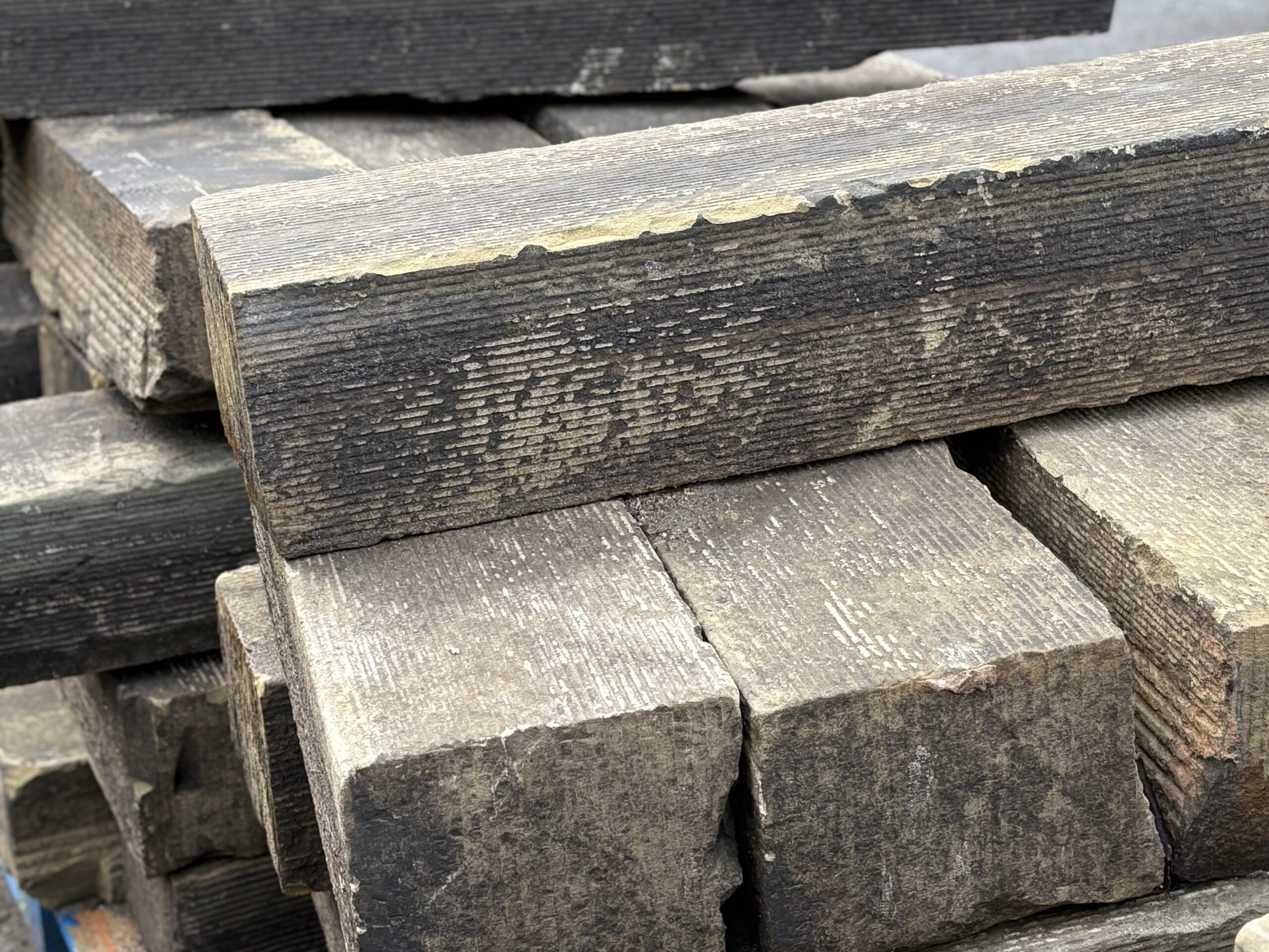 Reclaimed 8" x 10" Sandstone Kerbs - WM12324 - Image 3