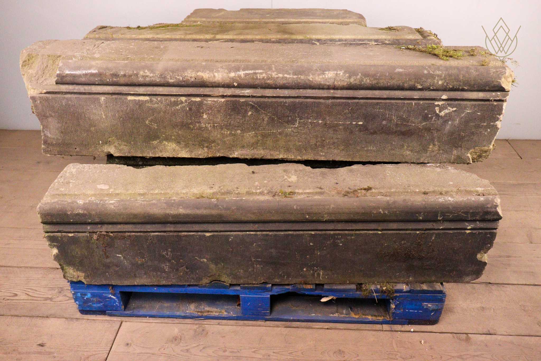 24.8ft - Large Carved Stone Outer Course/Plinth Stones - WM12292 - Image 8