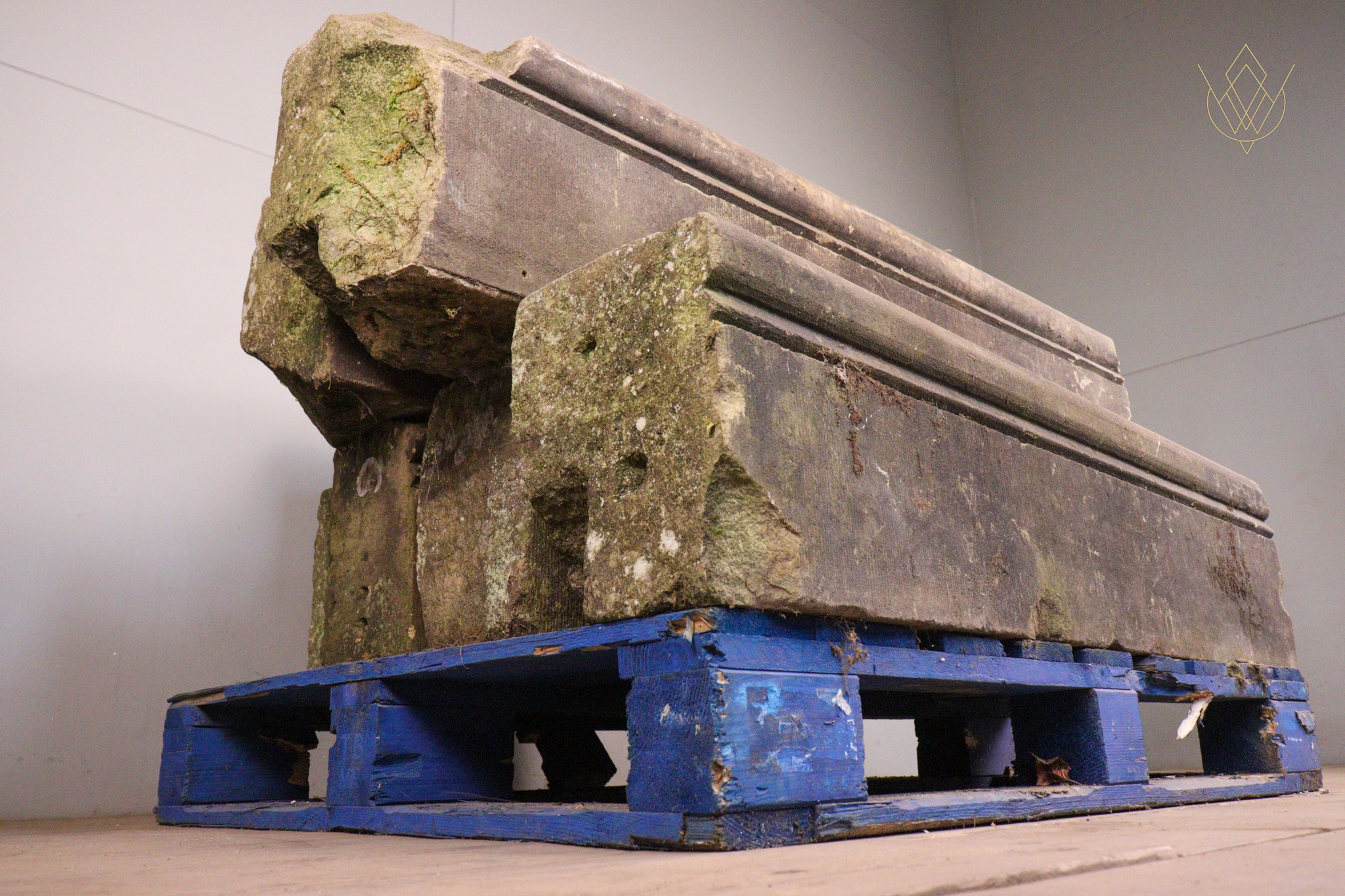 24.8ft - Large Carved Stone Outer Course/Plinth Stones - WM12292 - Image 3