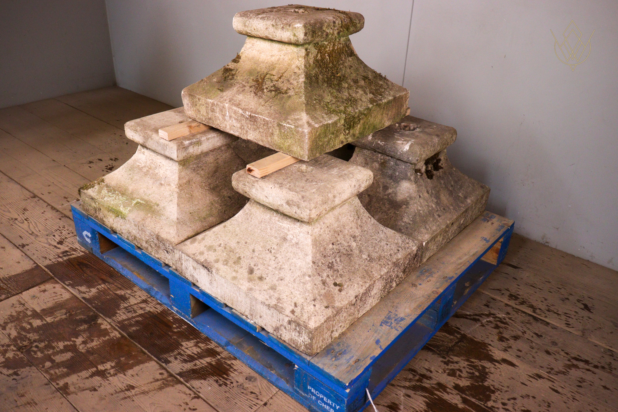 Large Limestone Fluted Stone Pier Caps/Finials - WM12297 - Image 9