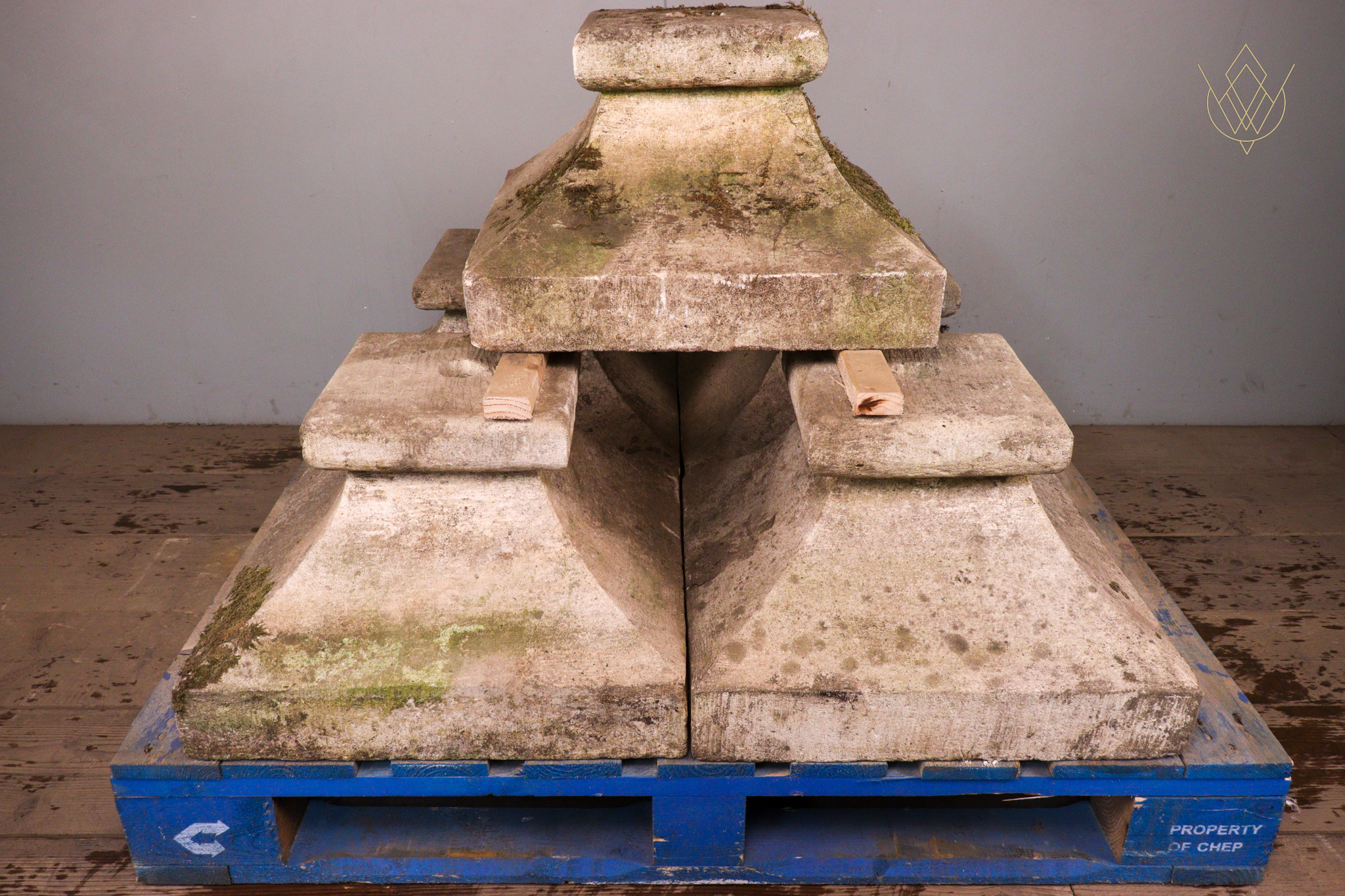Large Limestone Fluted Stone Pier Caps/Finials - WM12297 - Image 8