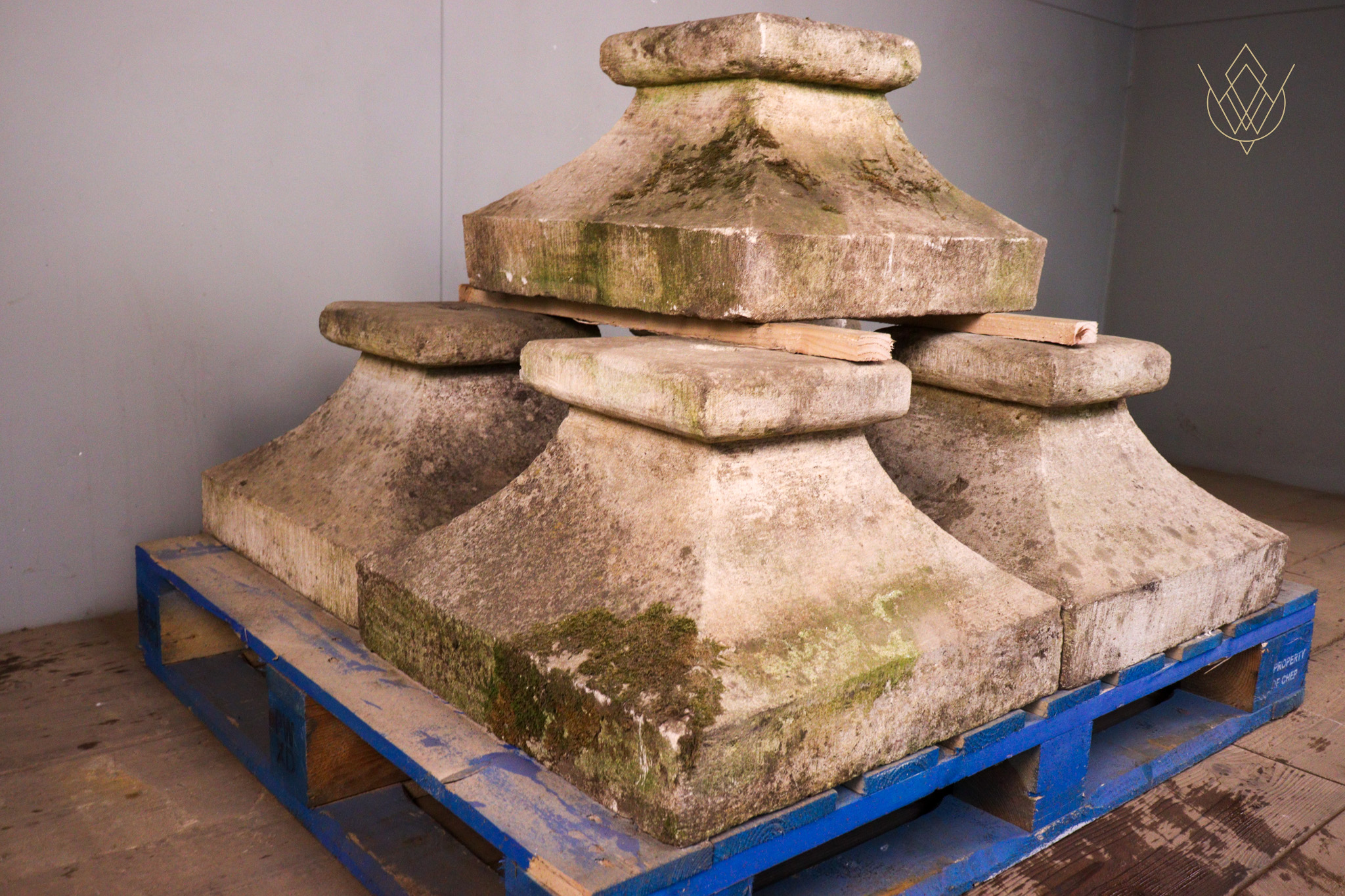 Large Limestone Fluted Stone Pier Caps/Finials - WM12297 - Image 2