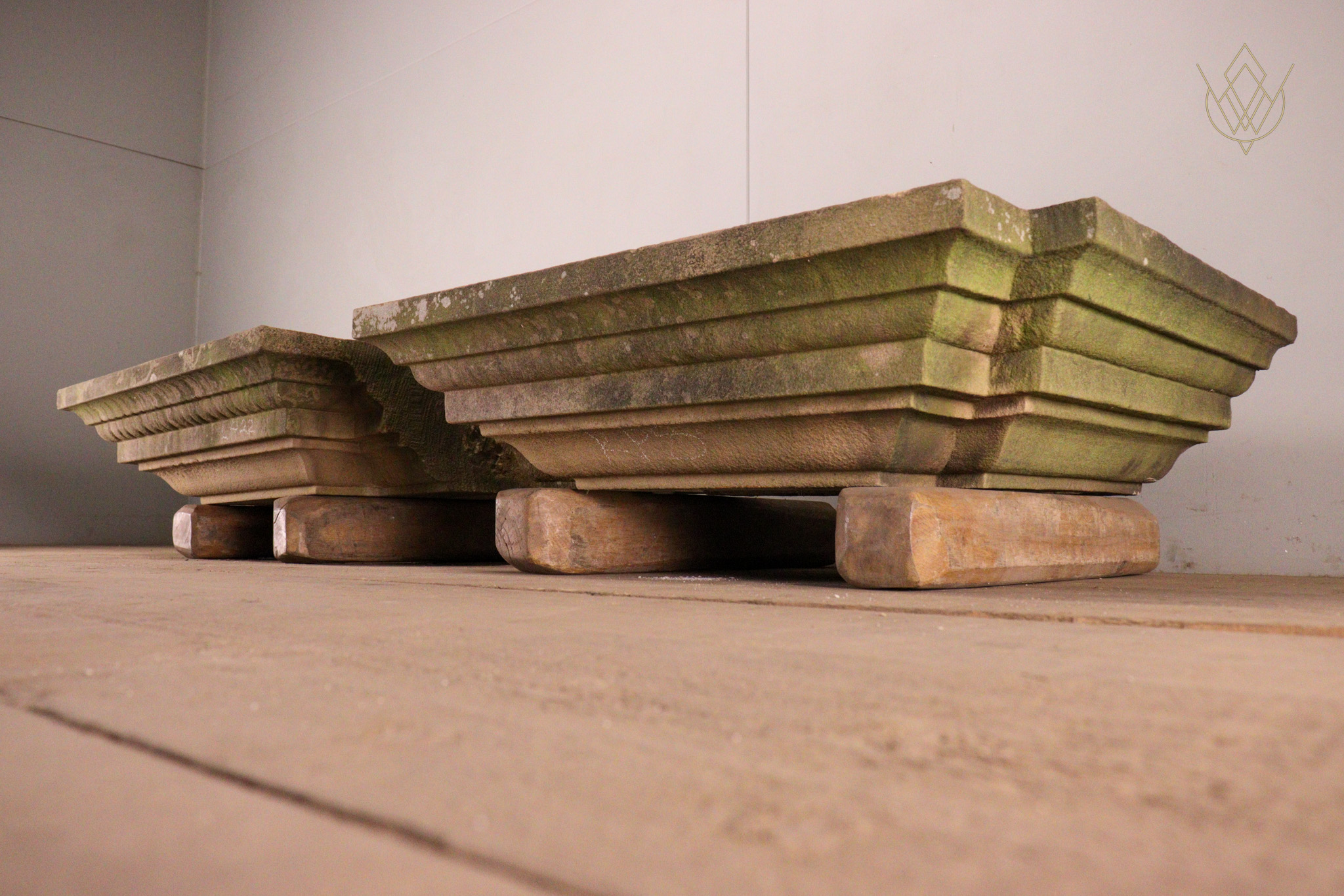 Pair of Decorative Stone Outer Course Corners - WM12307