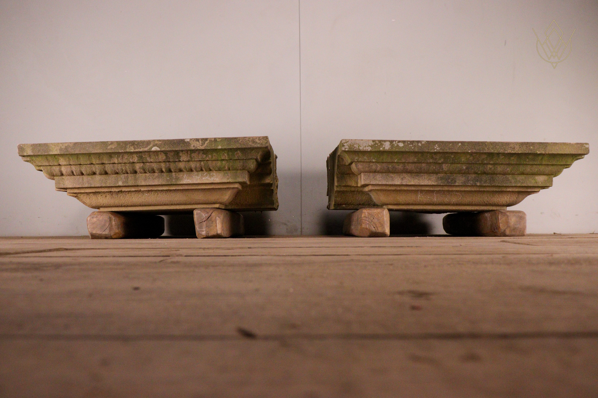 Pair of Decorative Stone Outer Course Corners - WM12307 - Image 2