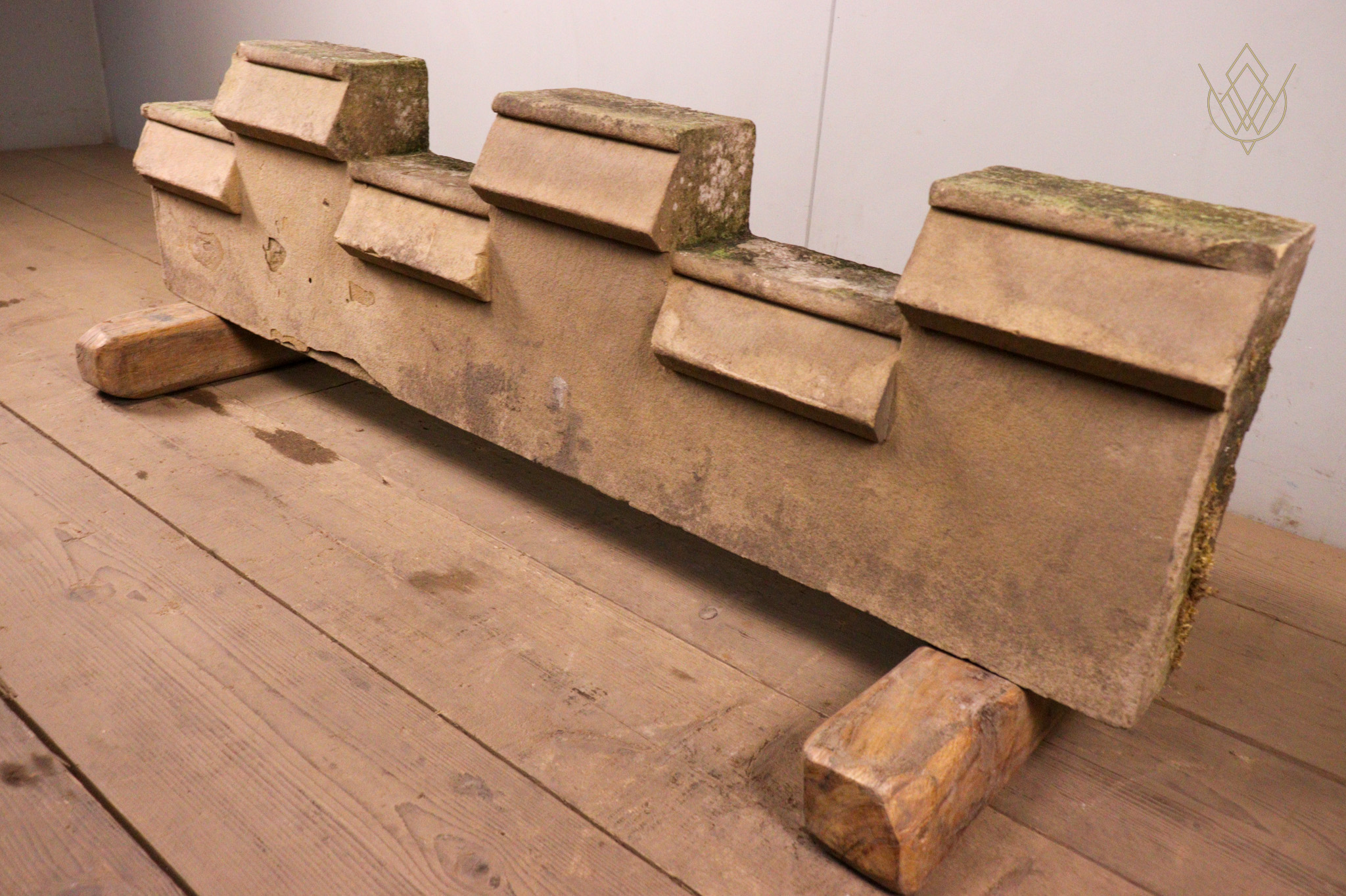 Castellated Architectural Stone - WM12340 - Image 2