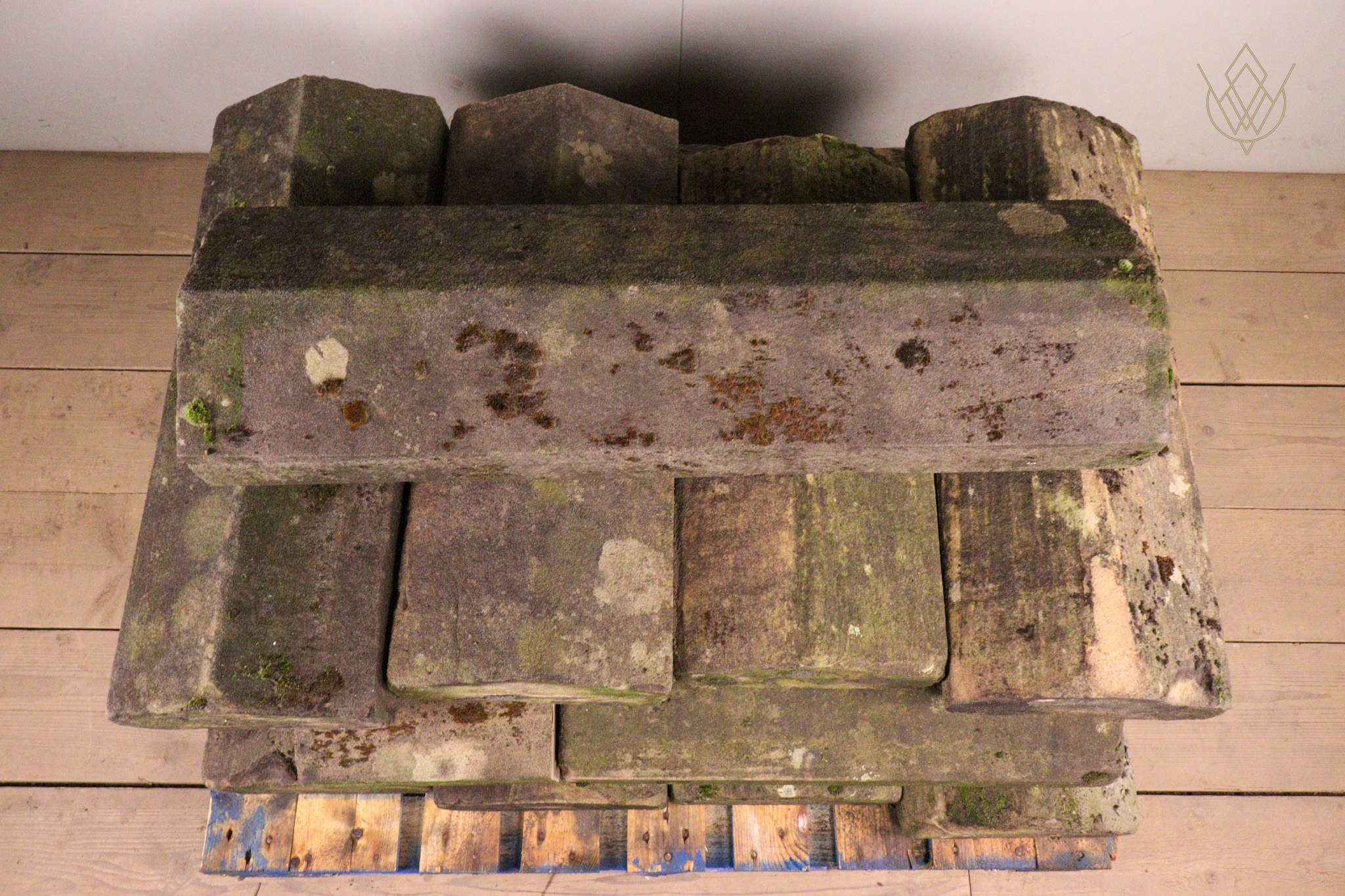 34.5ft - 11.5" x 5.5" 19th Century Triangle Coping Stones - WM12346 - Image 6