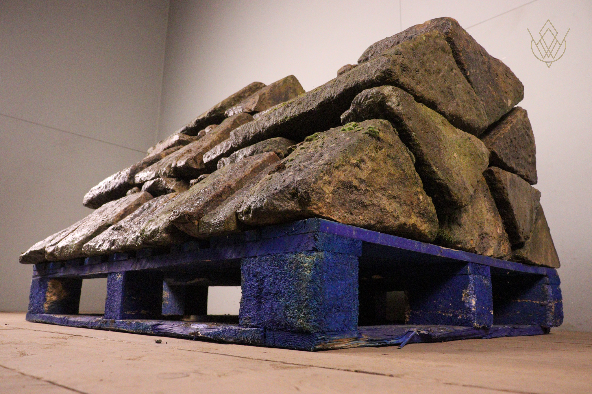 34ft - 19th Century Sandstone Triangle Coping Stones - WM12349 - Image 6