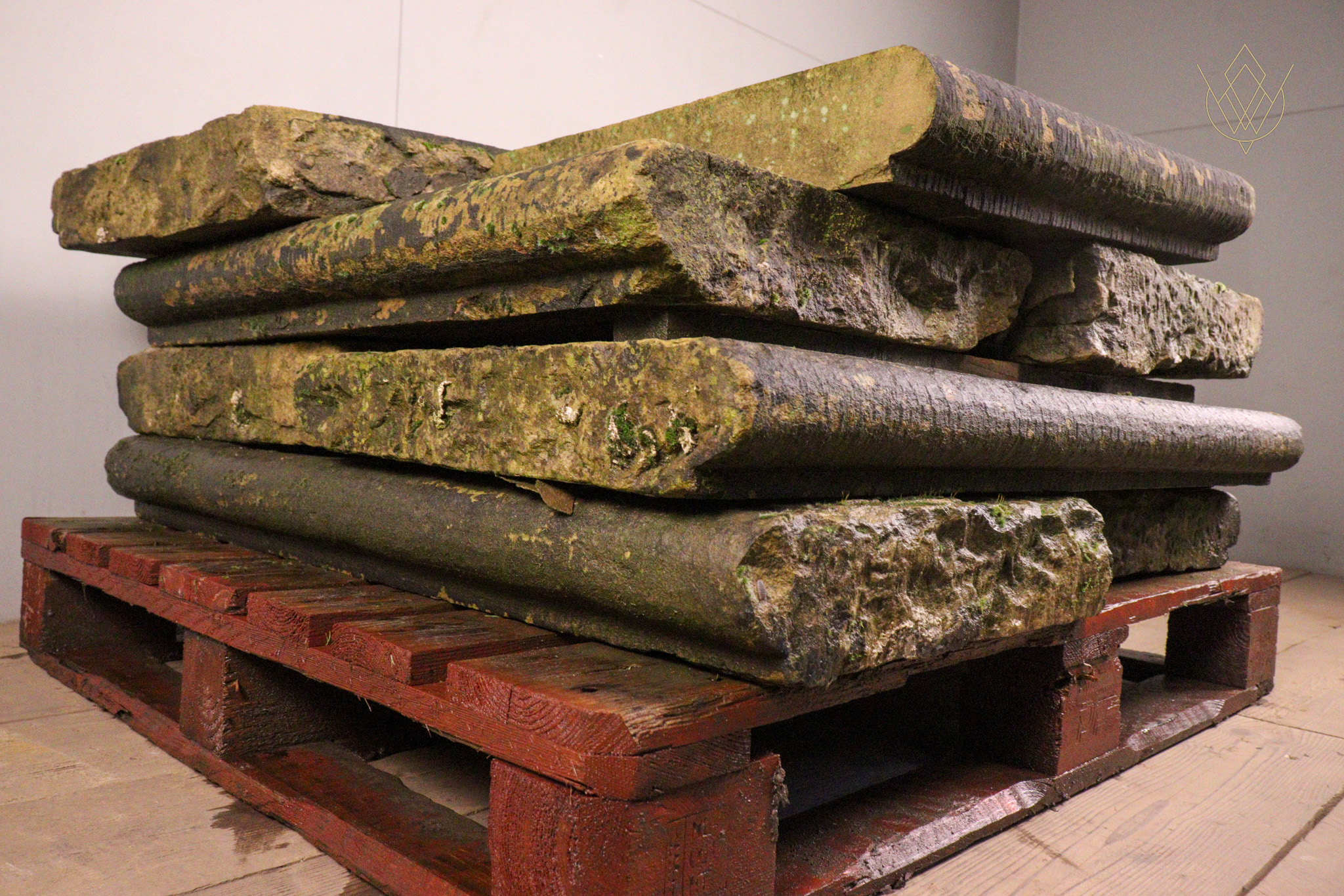 24.6ft - Bullnose Sandstone Outer Course/Coping Stones - WM12350 - Image 3