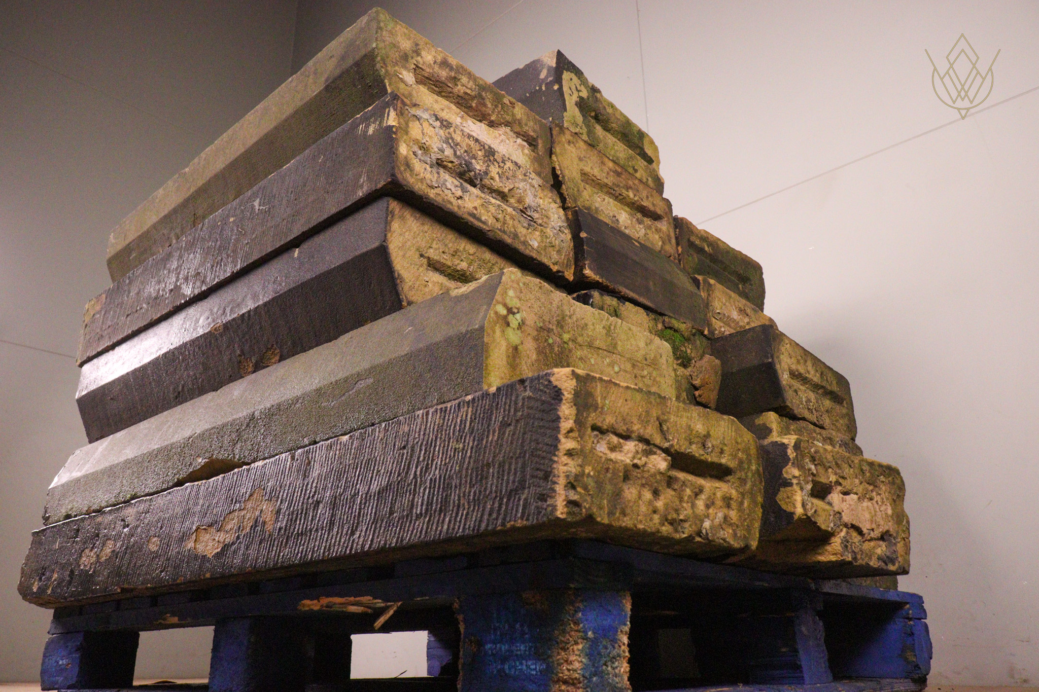 52.5ft - 19th Century Sandstone Coping Stones - WM12351 - Image 3