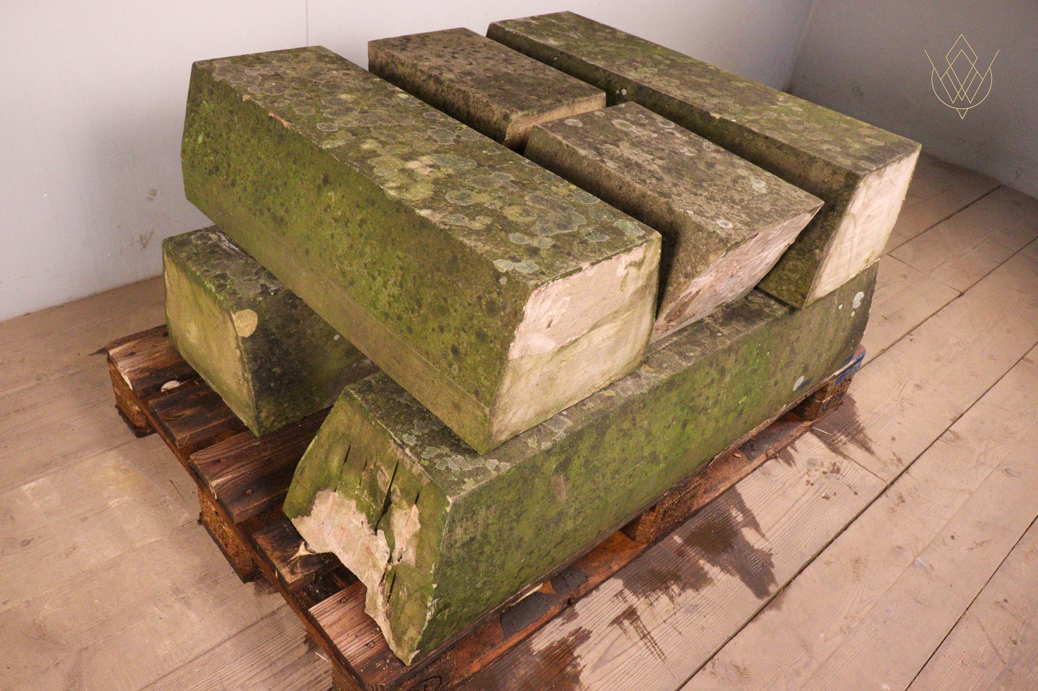 14ft - Reclaimed 5 Sided Coping Stones - WM12352