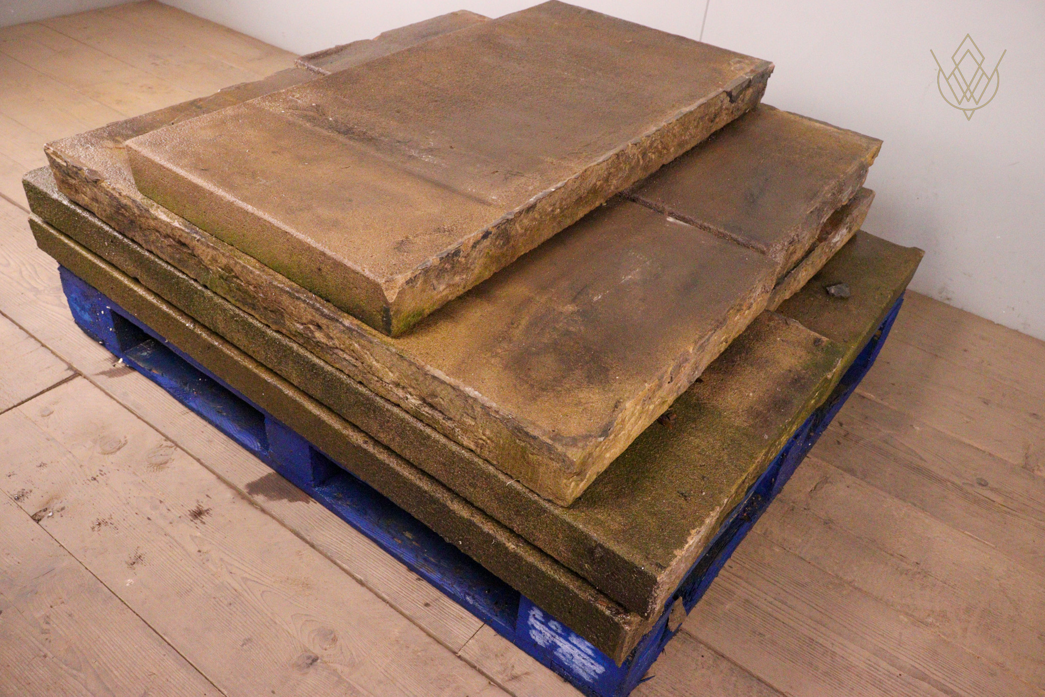 21.75ft - 20" x 3" Flat Reclaimed Sandstone Coping Stones - WM12353 - Image 2