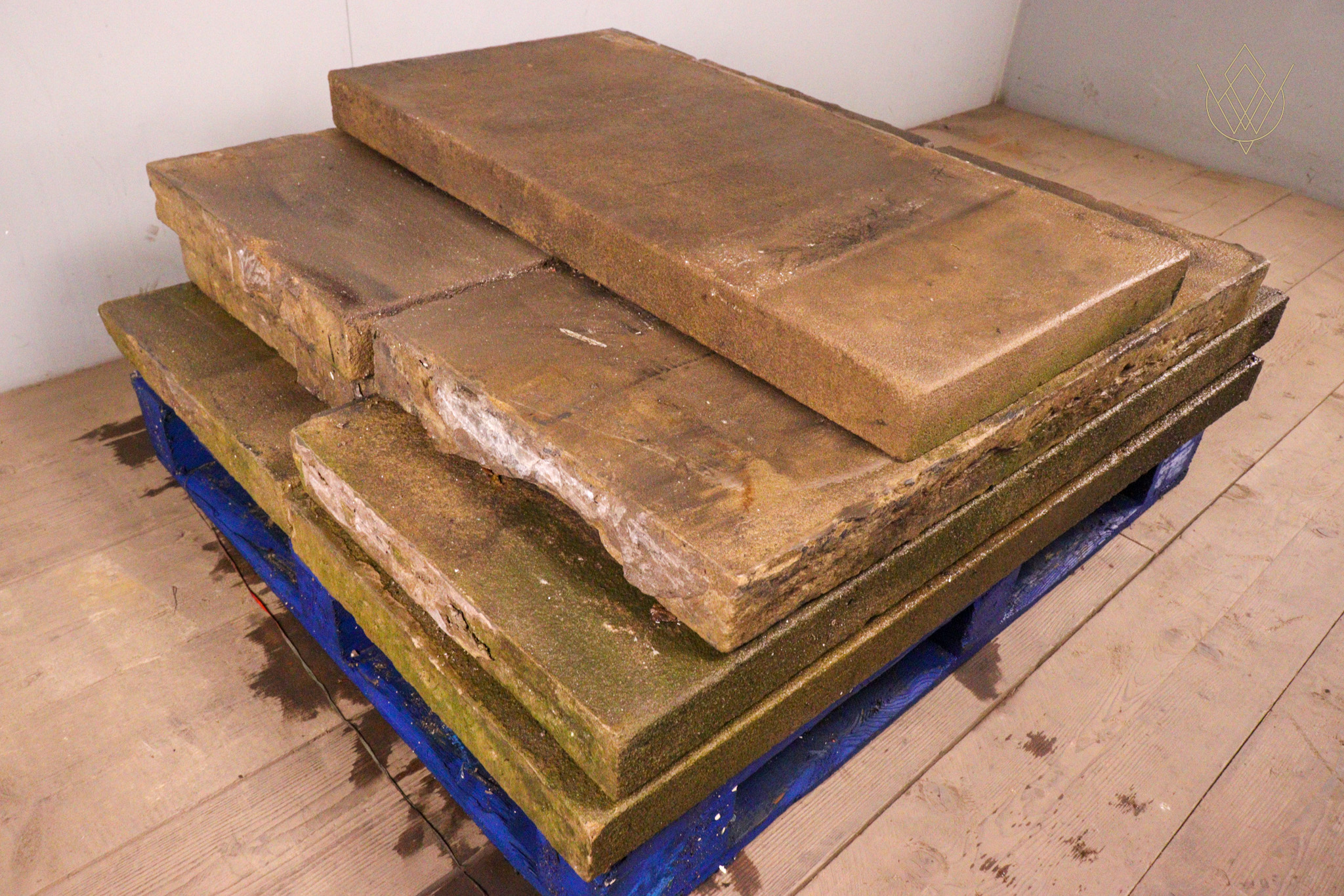 21.75ft - 20" x 3" Flat Reclaimed Sandstone Coping Stones - WM12353