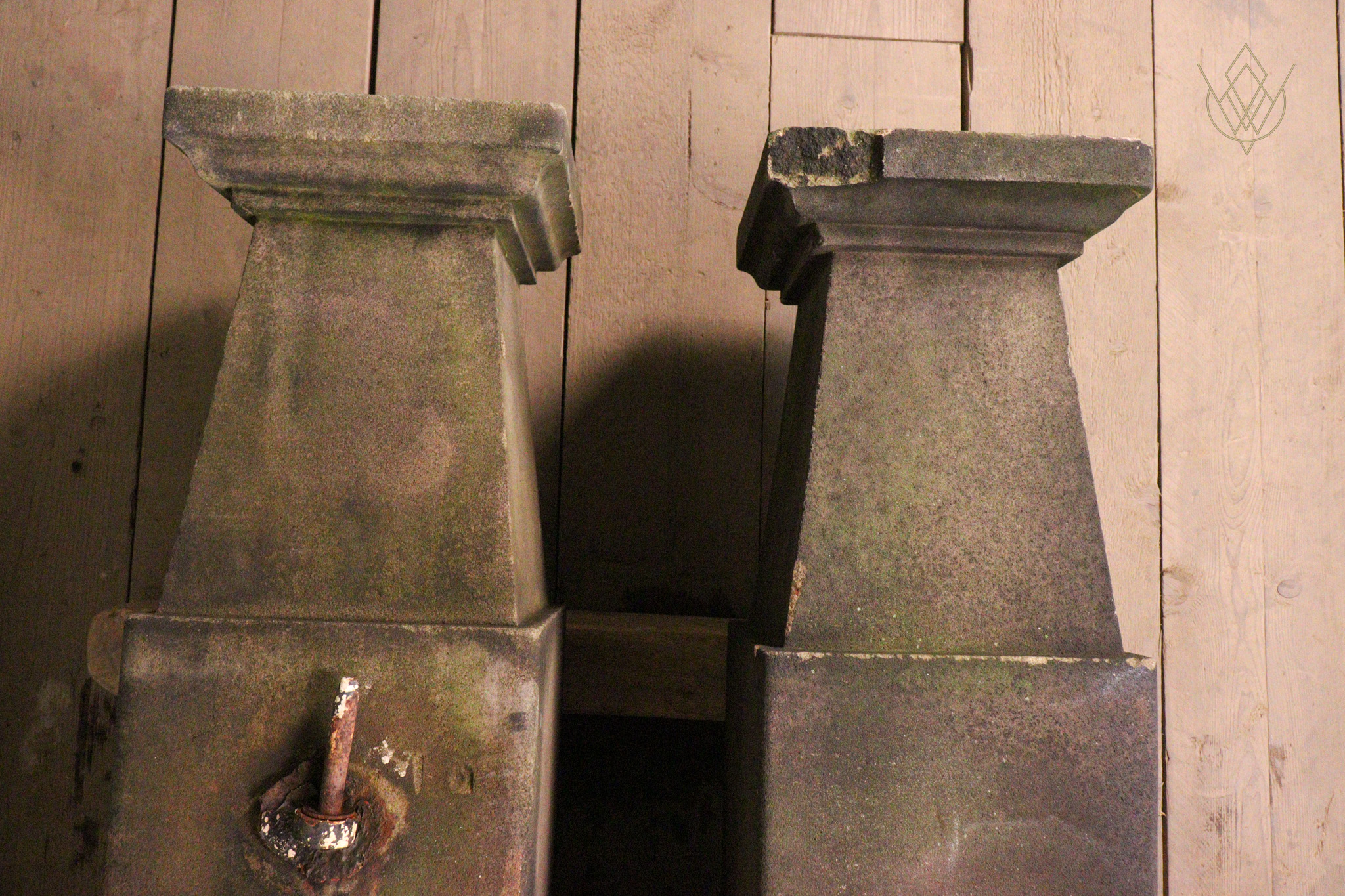 Pair of Ornate Victorian Sandstone Gateposts - WM12356 - Image 7