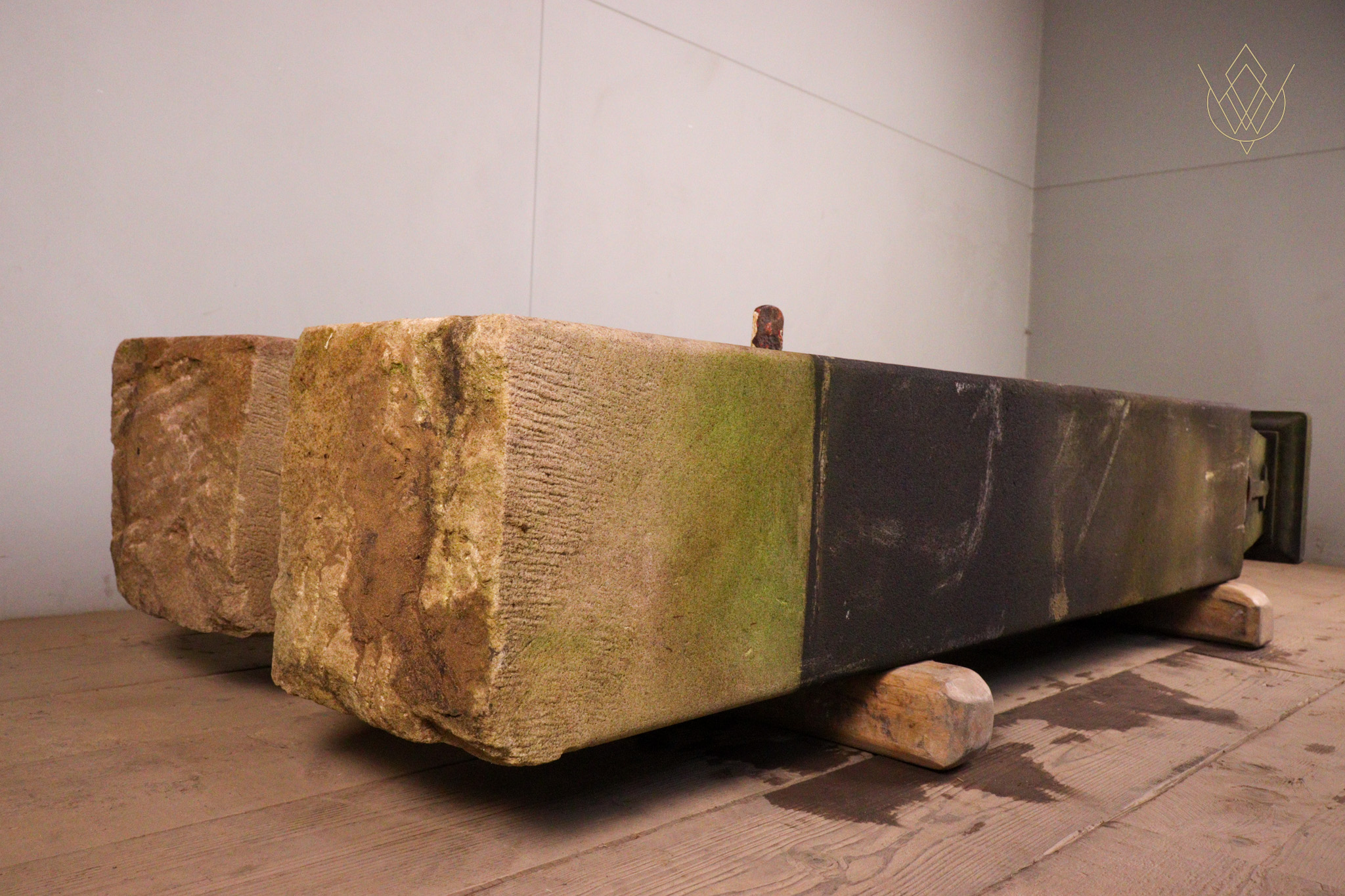 Pair of Ornate Victorian Sandstone Gateposts - WM12356 - Image 4