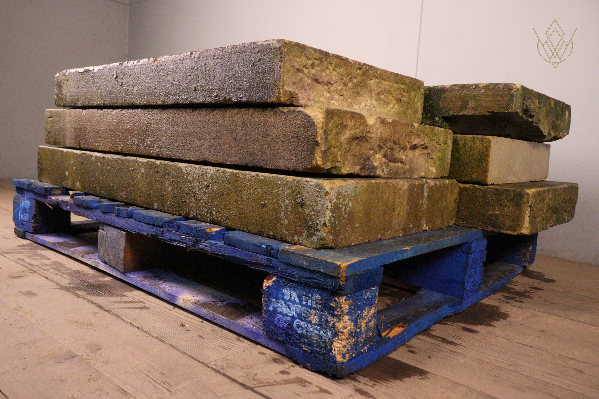 22ft - 18" x 4" Flat Reclaimed Sandstone Coping Stones - WM12358 - Image 7