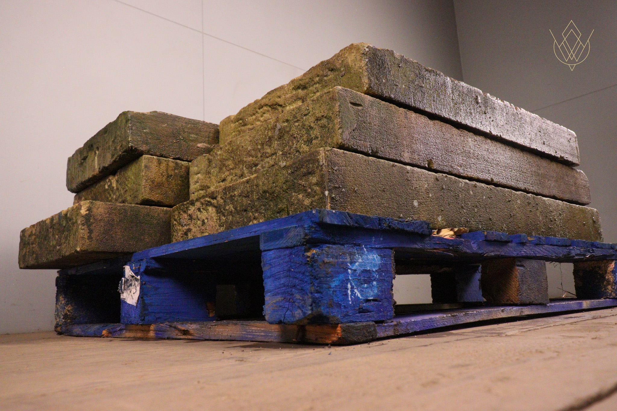 22ft - 18" x 4" Flat Reclaimed Sandstone Coping Stones - WM12358 - Image 4