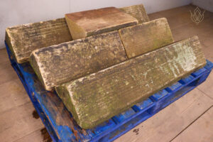 11.9ft - 12" x 7" Triangle Sandstone Coping Stones - WM12370