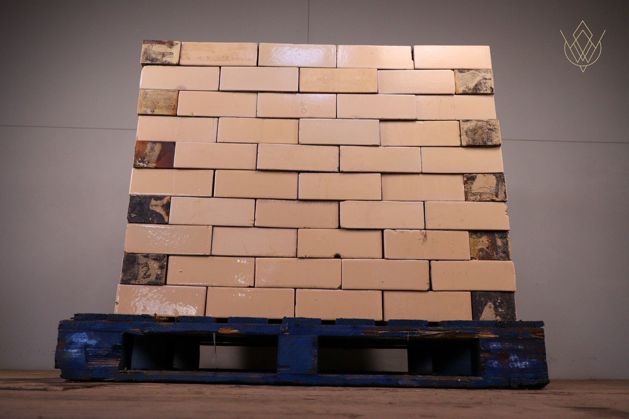 Reclaimed Cream/Beige Glazed Bricks - WM12377 - Image 4