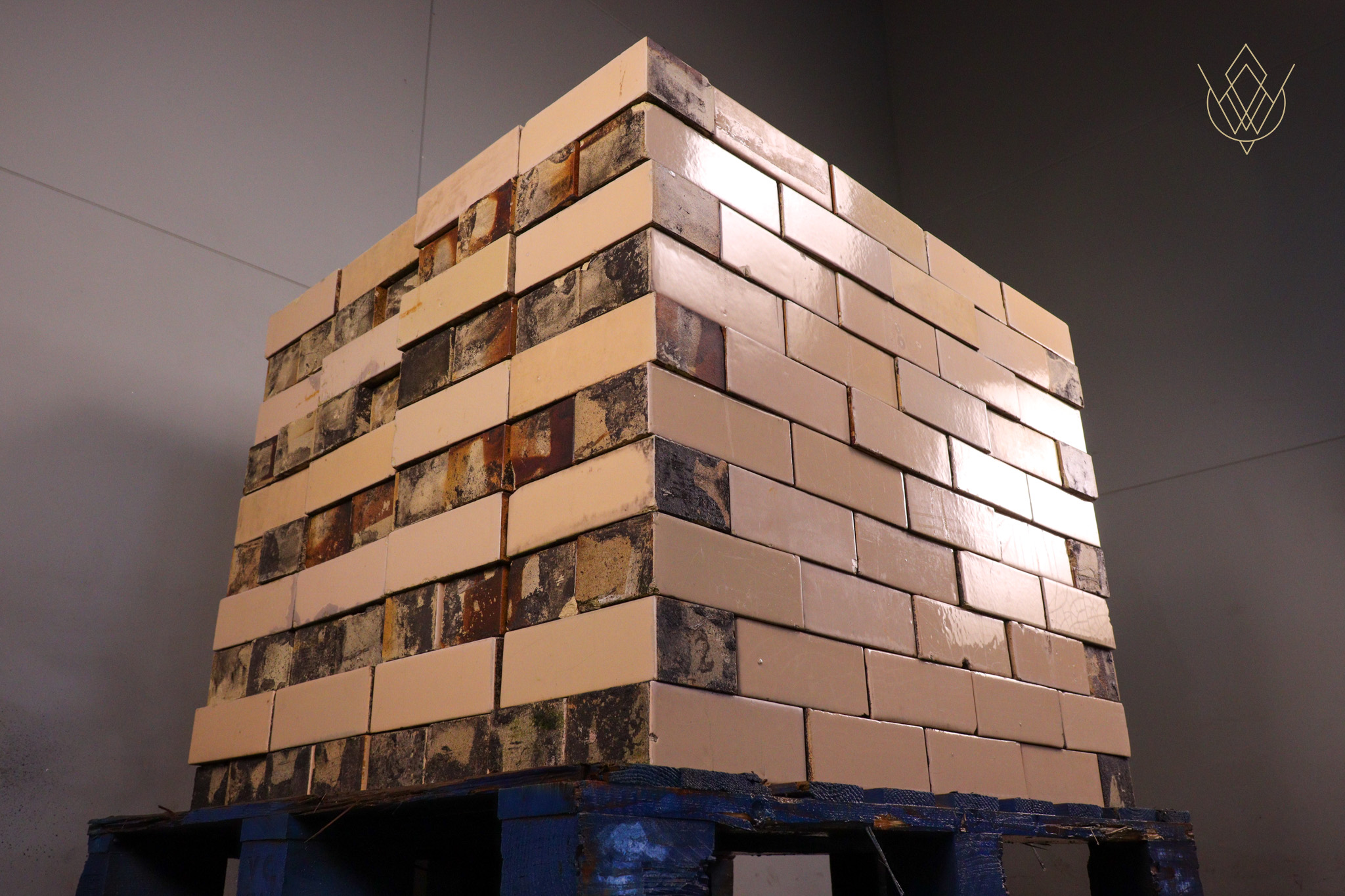 Reclaimed Cream/Beige Glazed Bricks - WM12377 - Image 3