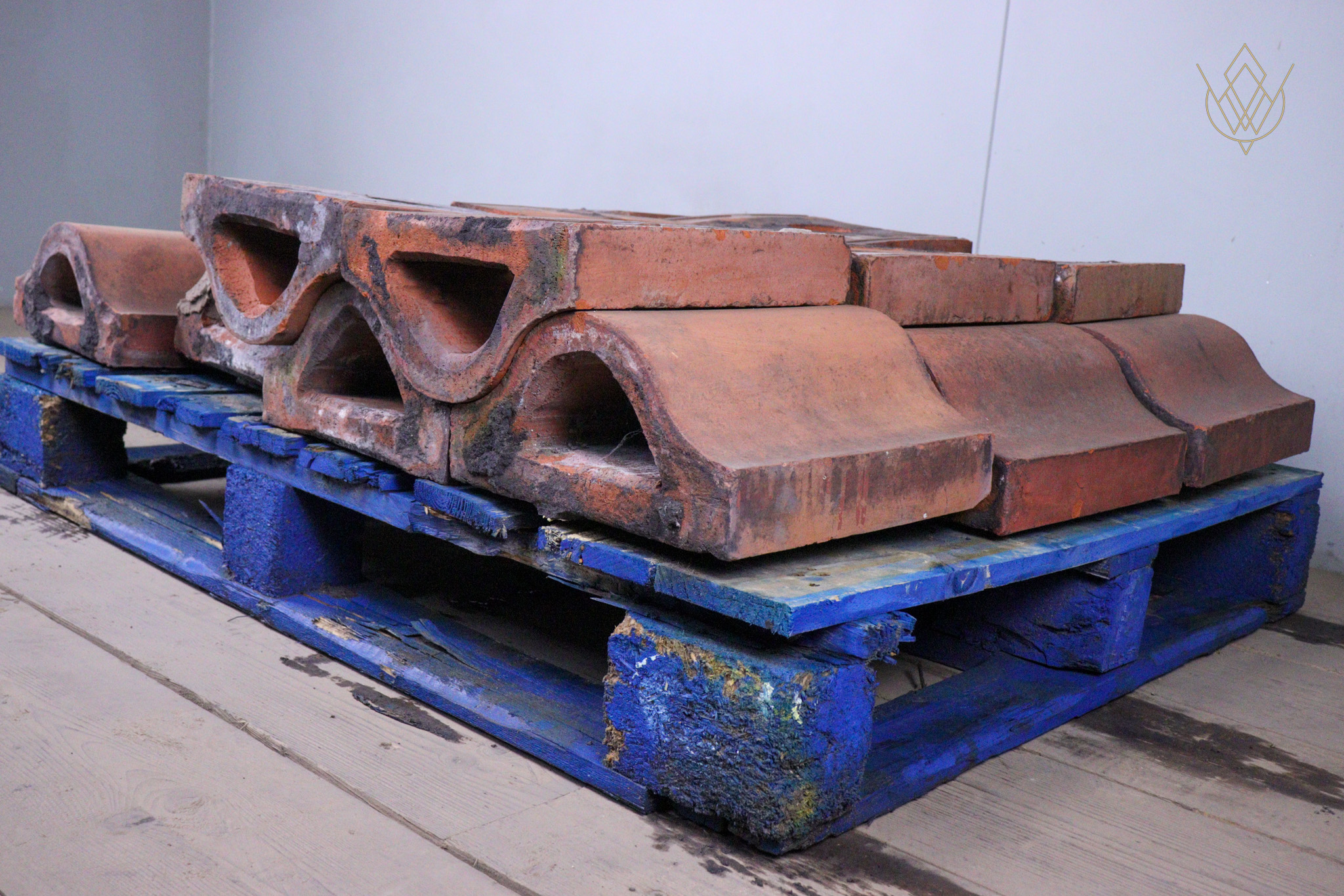 19x Victorian Red Terracotta Saddleback Coping Stones - WM12474 - Image 3