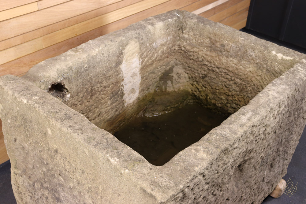 Extremely Large Original 19th Century Sandstone Water Trough - Image 2