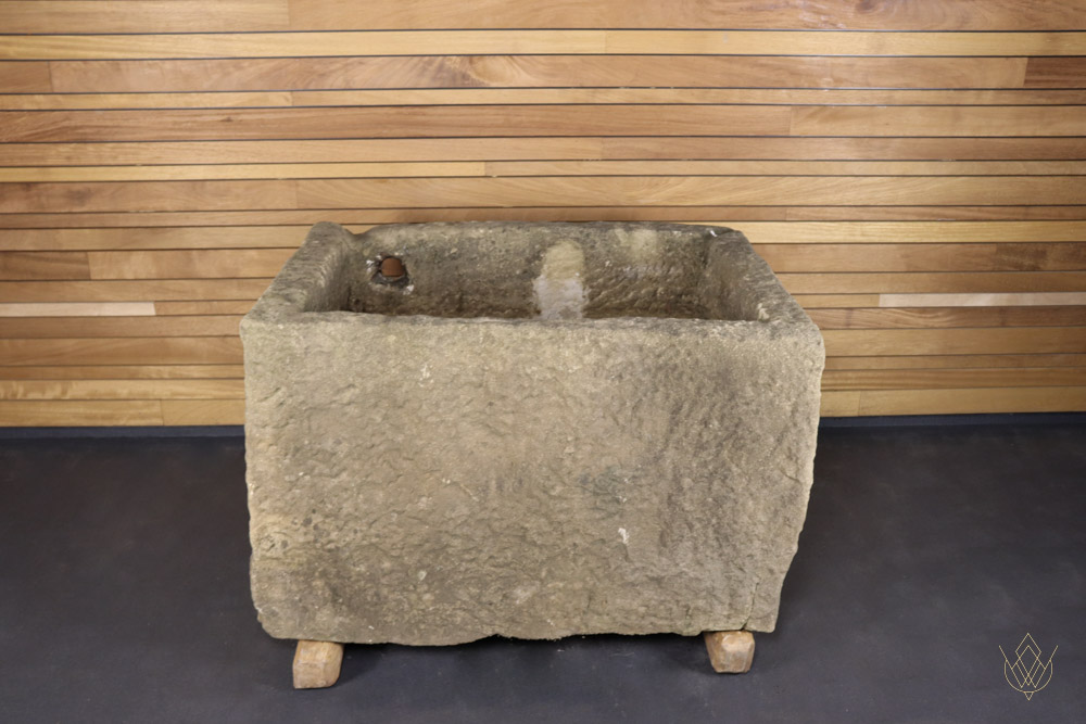 Extremely Large Original 19th Century Sandstone Water Trough - Image 5