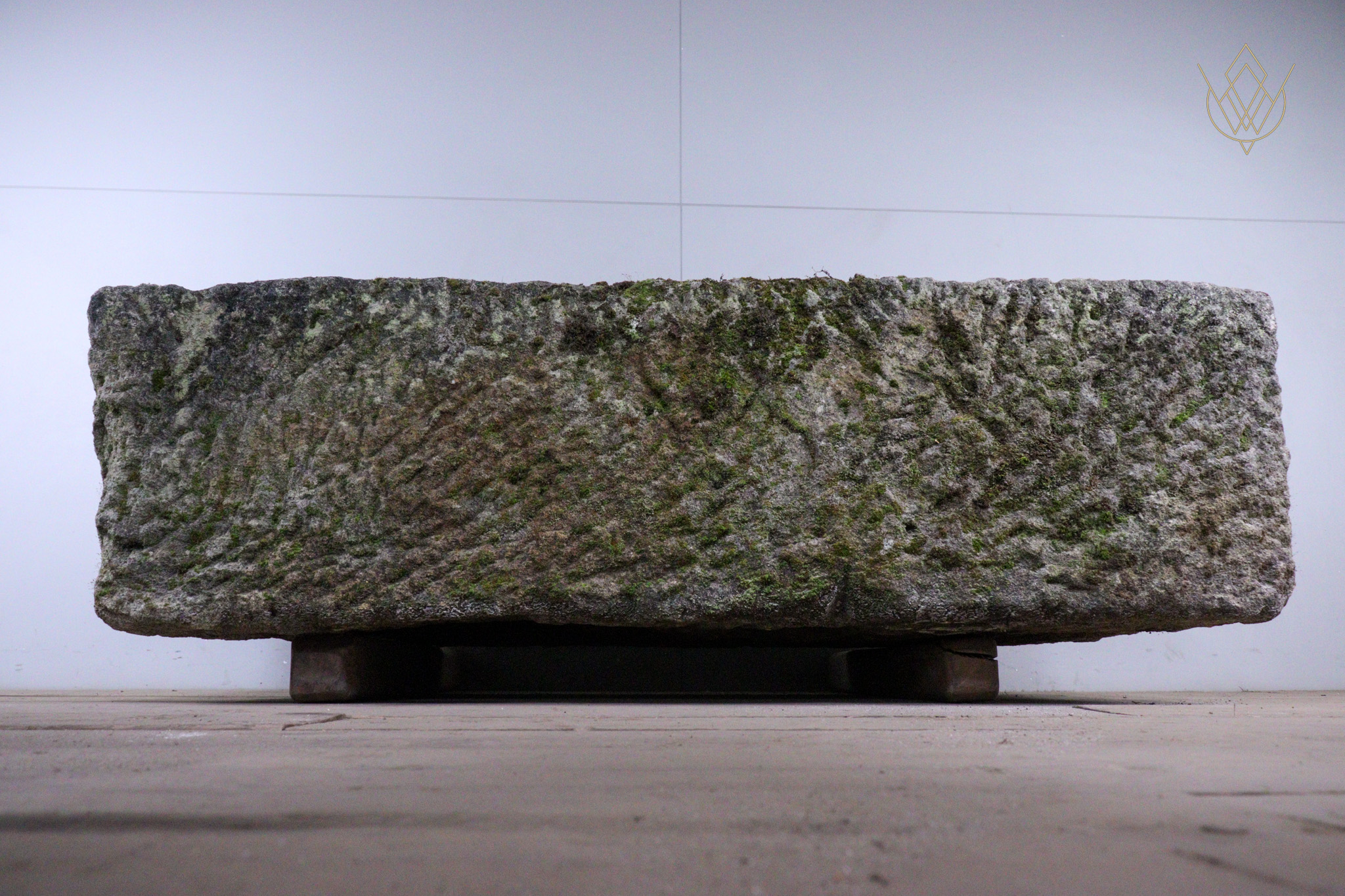 Large 18th Century Gritstone Water Trough - WM12484 - Image 5