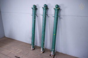 Set of 3 Steel Ball Top Posts - WM12501