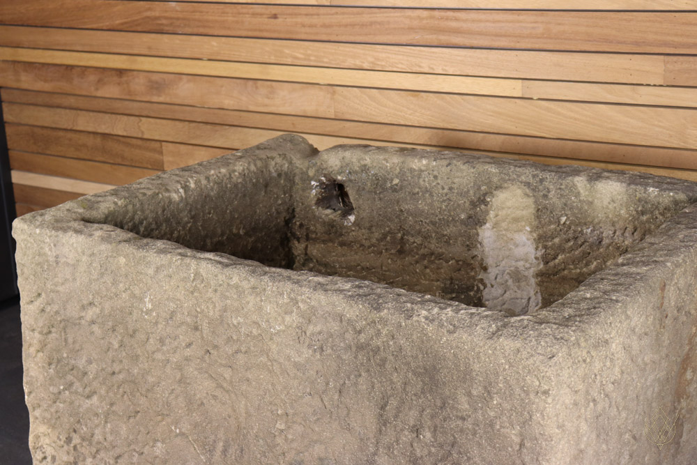 Extremely Large Original 19th Century Sandstone Water Trough - Image 4