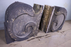 Pair of Ornate Victorian Swirl Stone Corbels/Plinths - WM12507