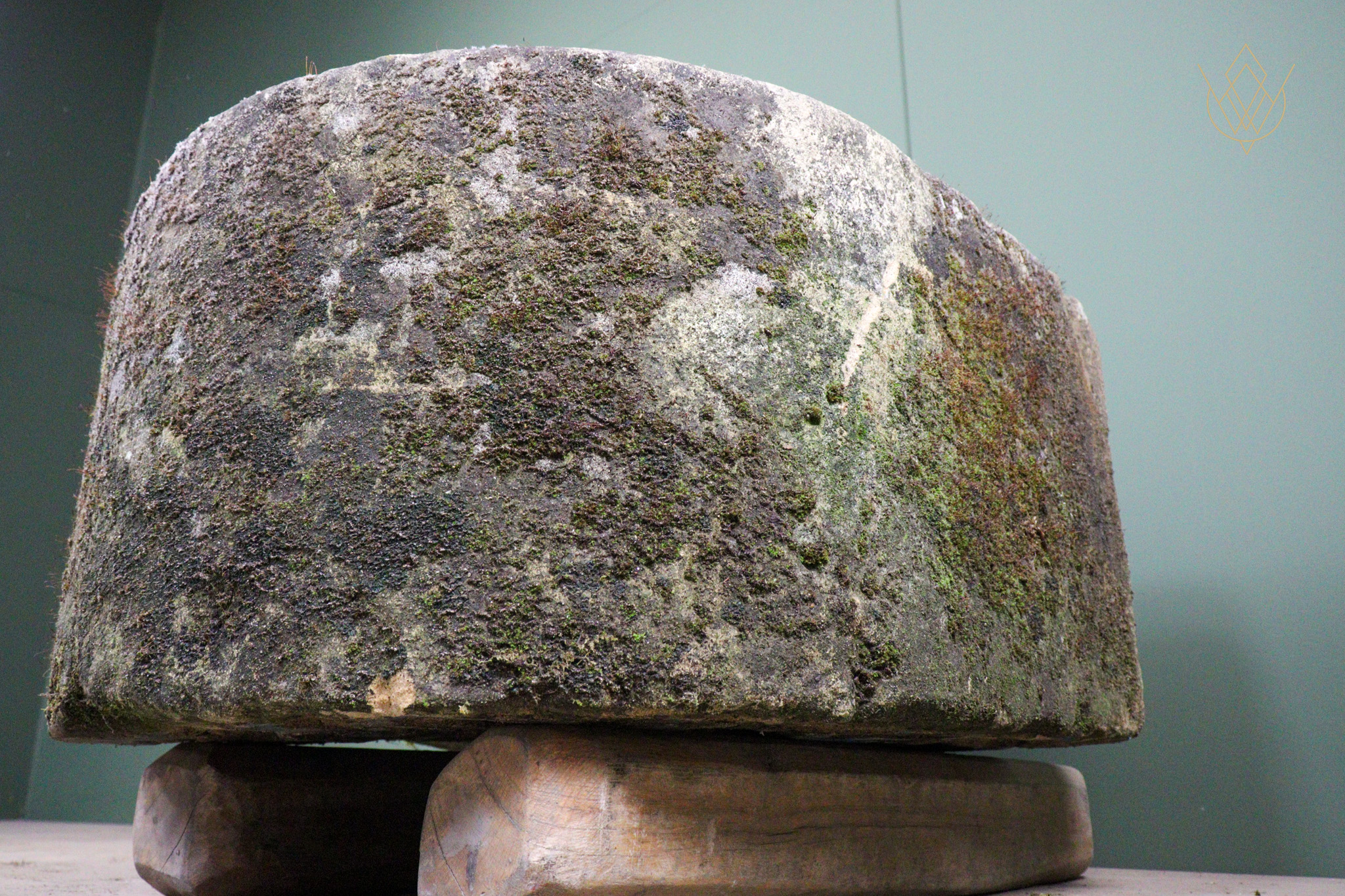Large 19th Century Sandstone D Shaped Stone Pump Trough - WM12534 - Image 4