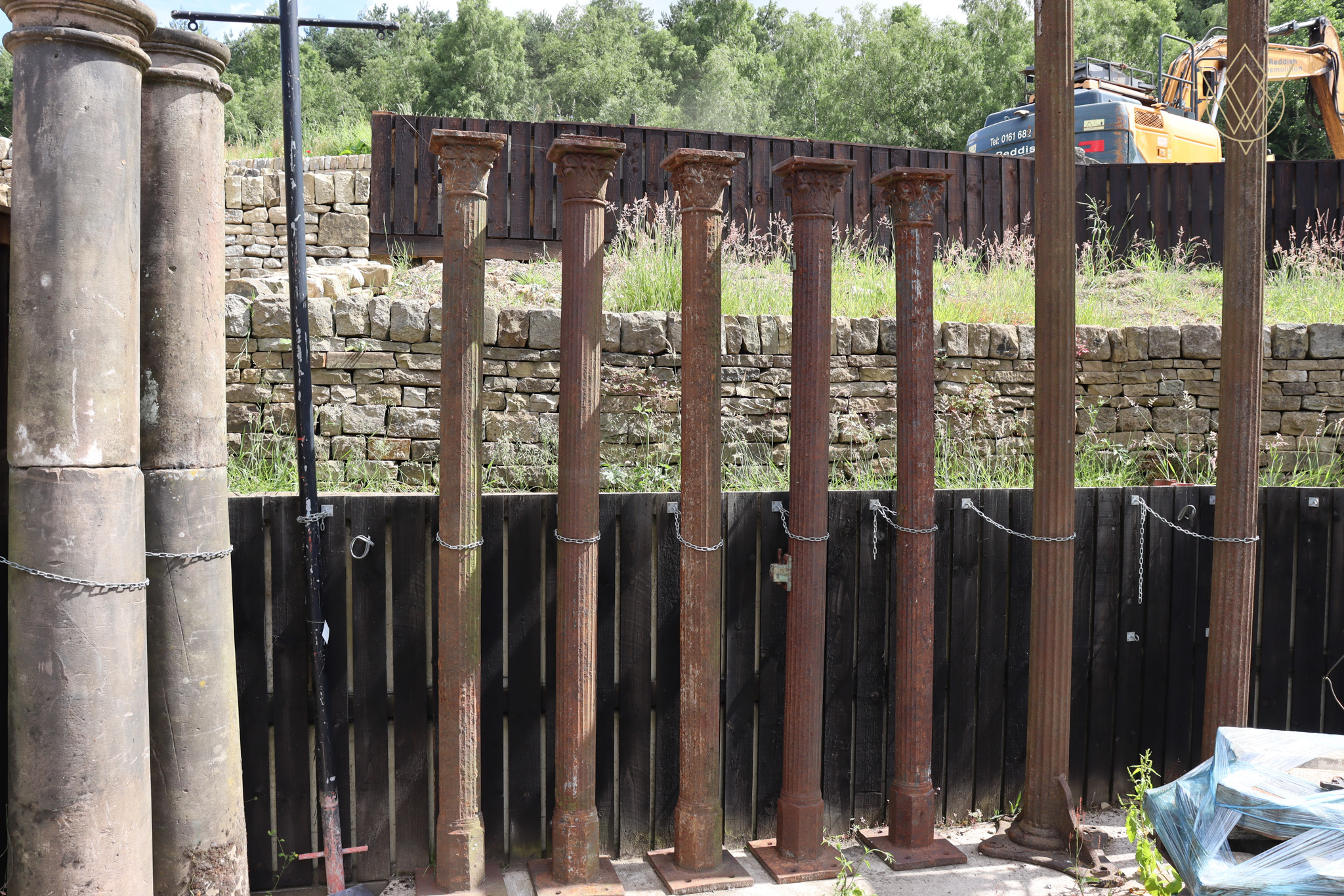 Set of 5 Ornate 19th Century Cast Iron Columns/Stanchions - WM12536 - Image 7