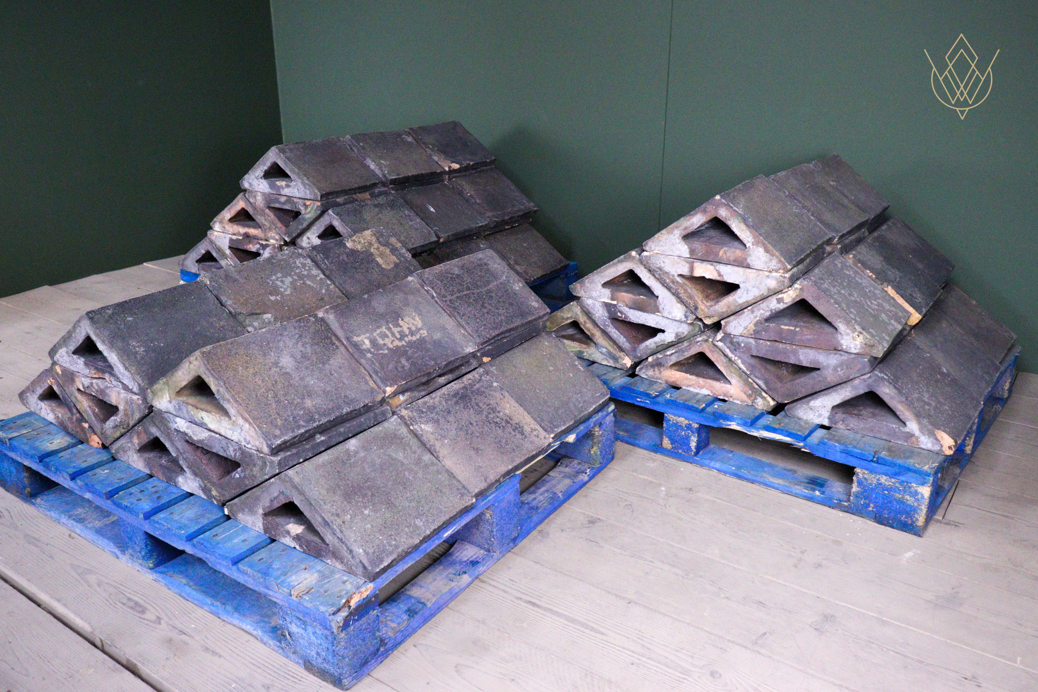 Terracotta 15.5" x 6.5" Triangle Coping Stones - WM12541 - Image 3