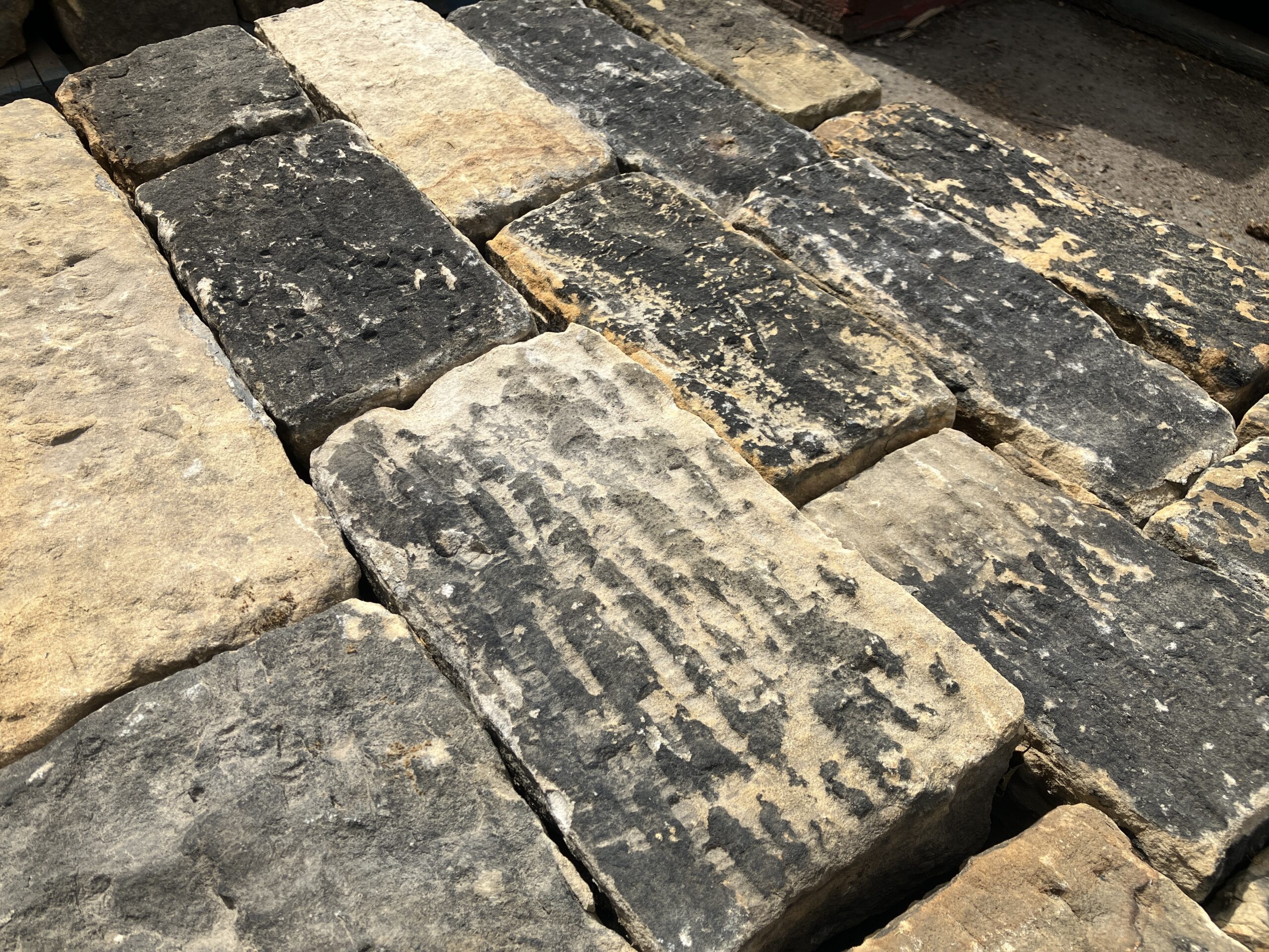 Reclaimed Parallel Punch Face Building/Walling Stone - WM12519 - Image 5