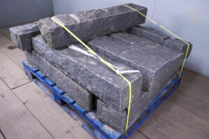 10.81m - 8" x 6" Reclaimed Black Granite Kerbs - WM12511