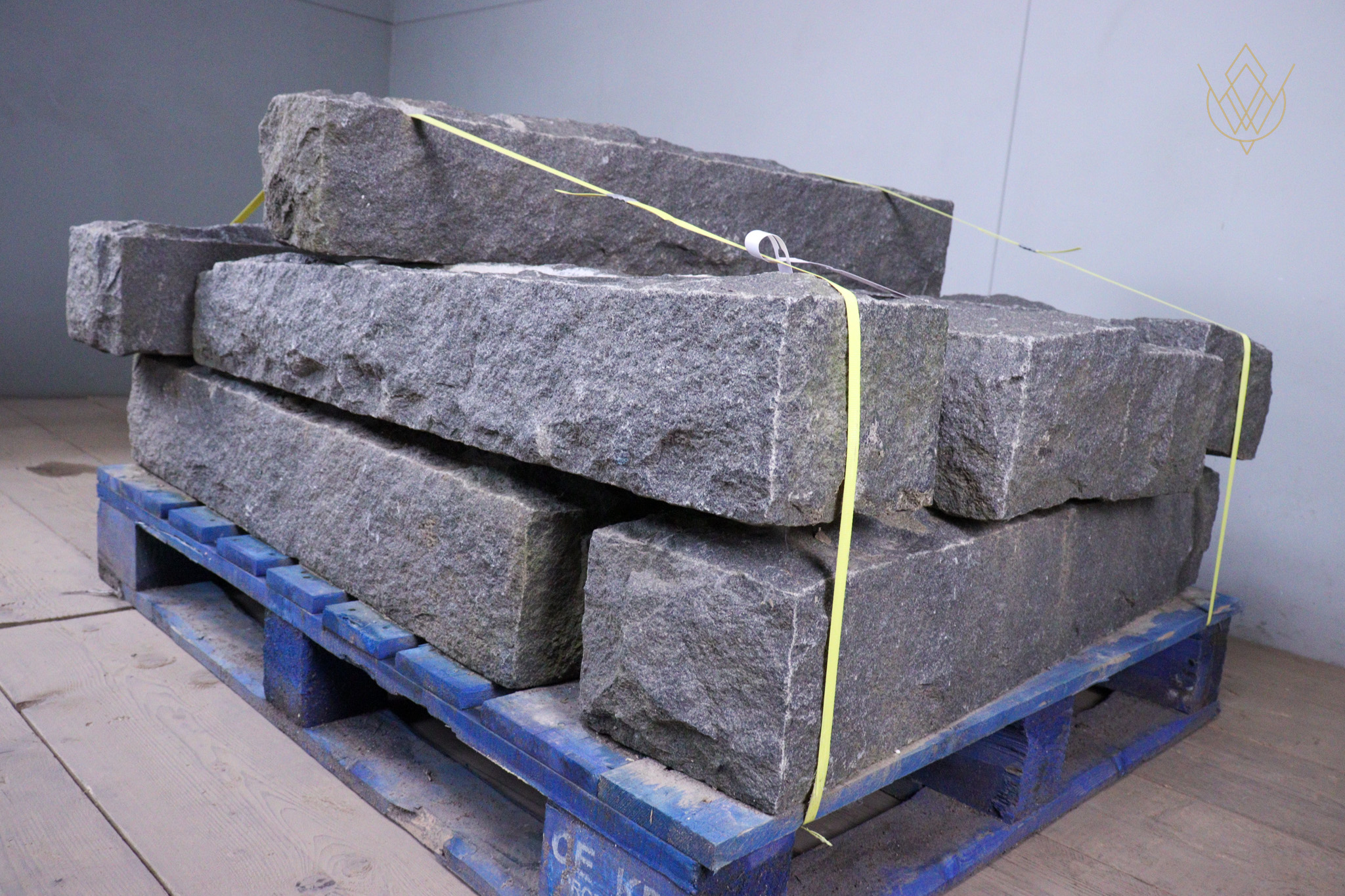 10.81m - 8" x 6" Reclaimed Black Granite Kerbs - WM12511 - Image 6